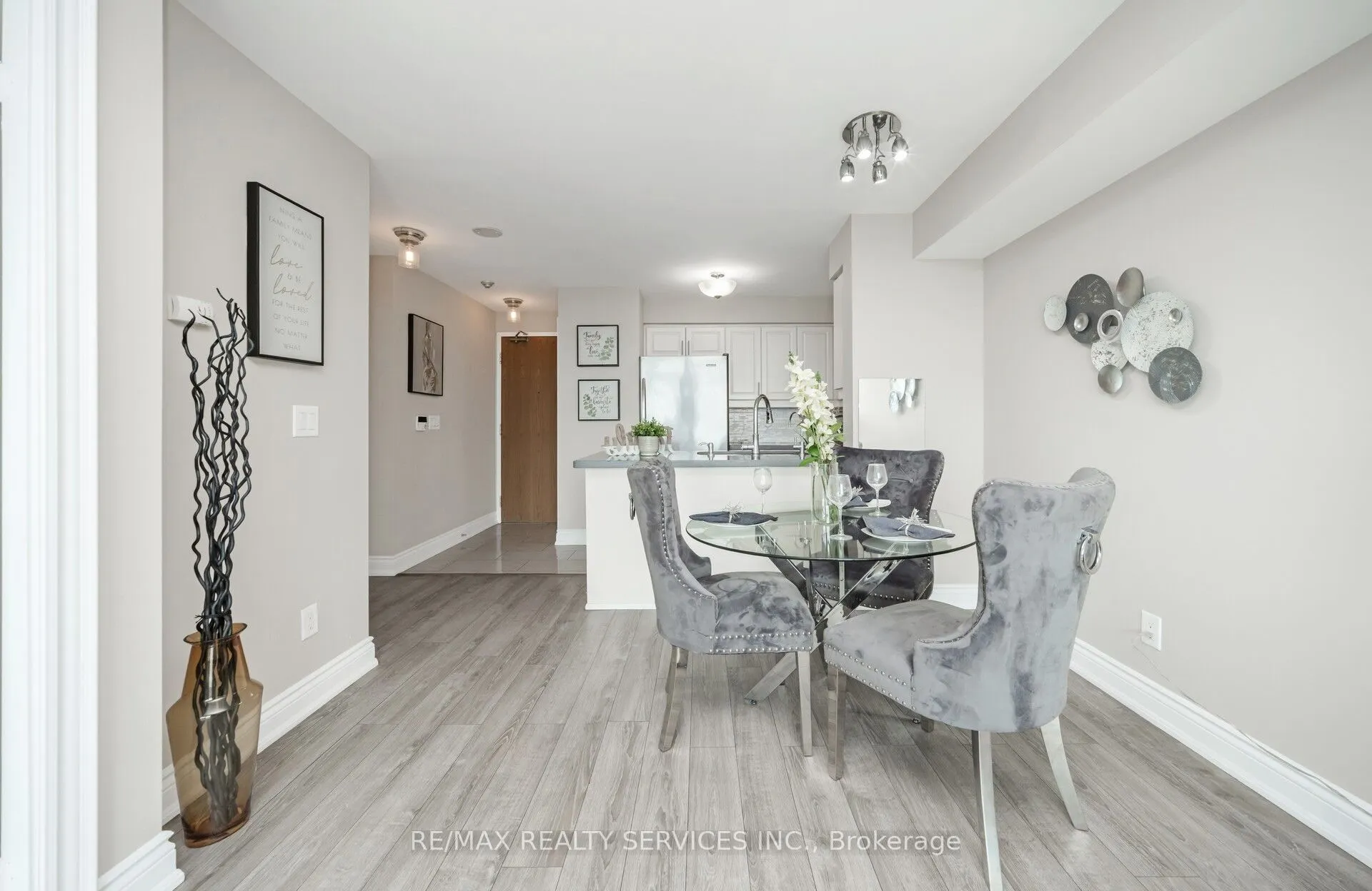 5500 Yonge Street, #2307