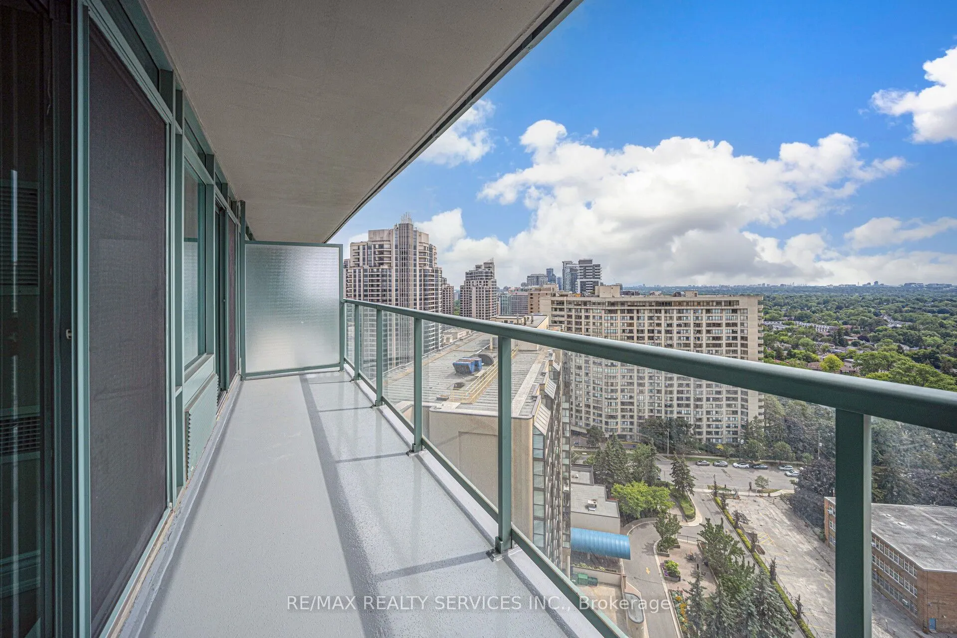 5500 Yonge Street, #2307