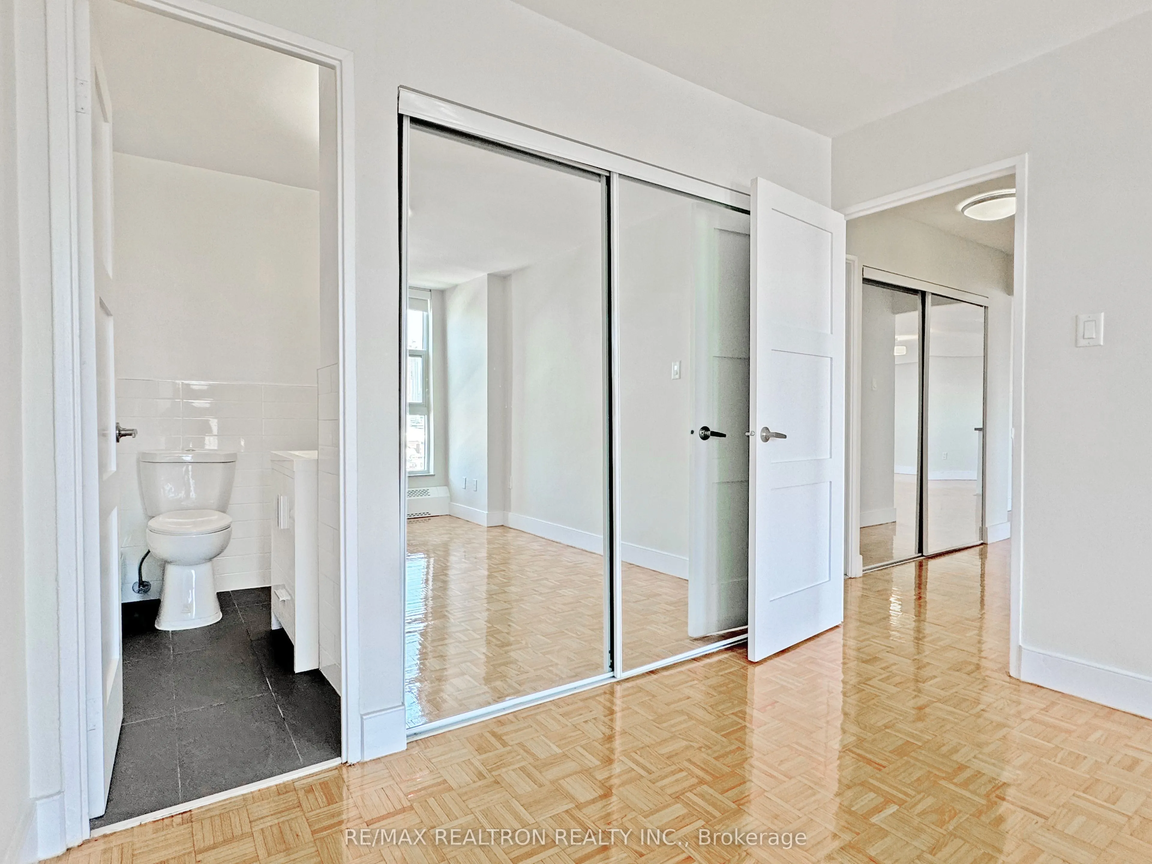 666 Spadina Avenue, #2010