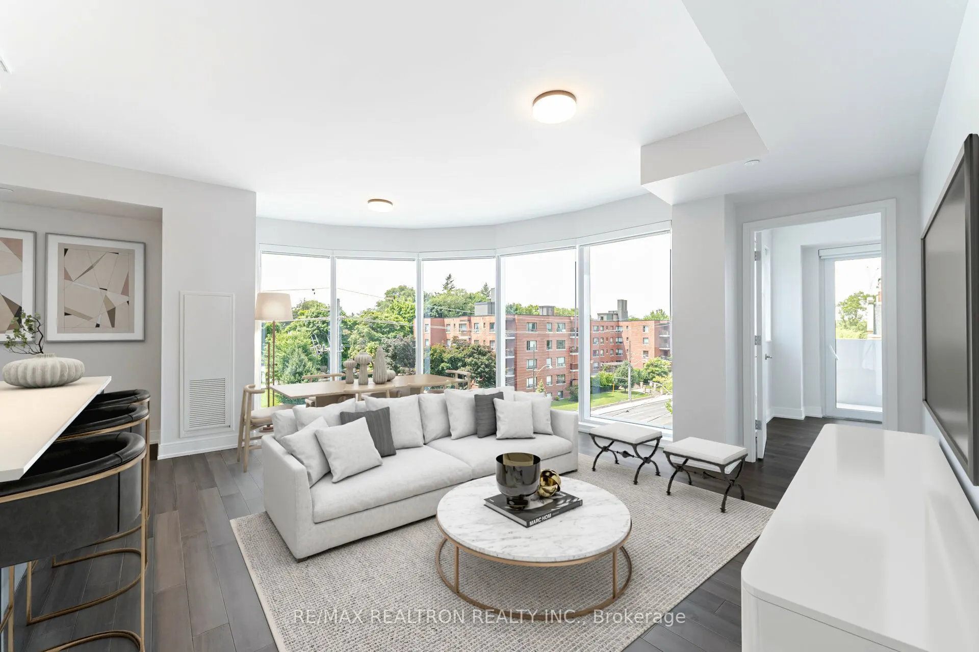 2525 Bathurst Street, #407