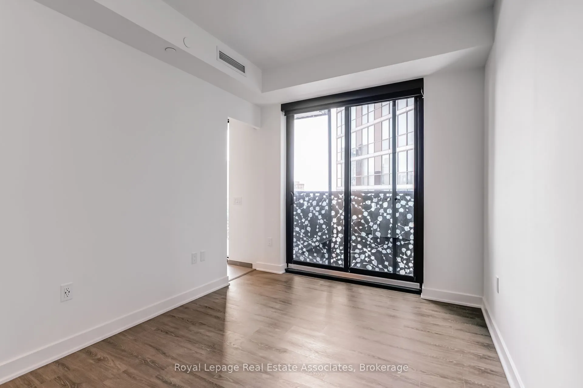 55 Charles Street E, #2206