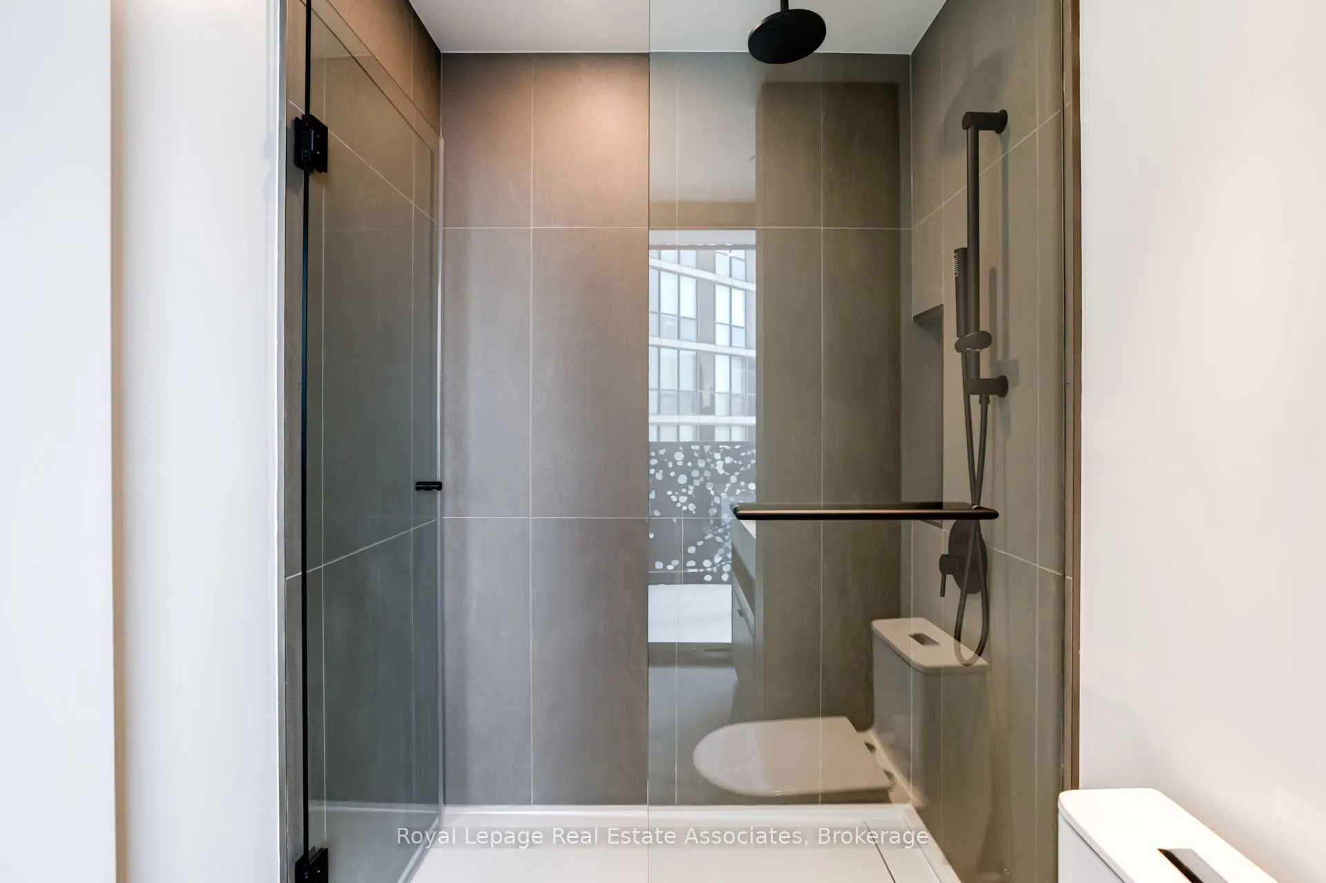 55 Charles Street E, #2206