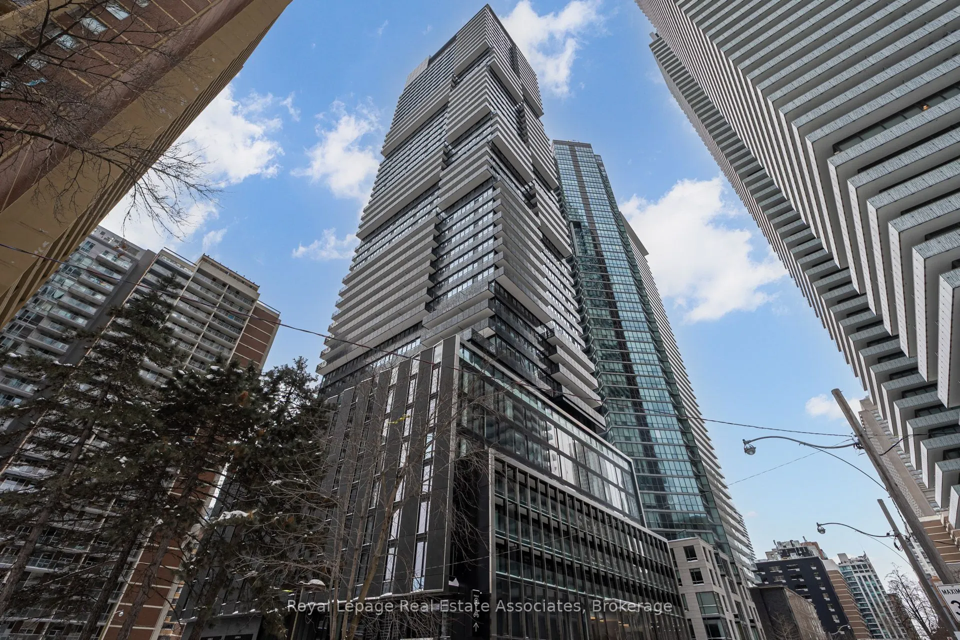 55 Charles Street E, #2206