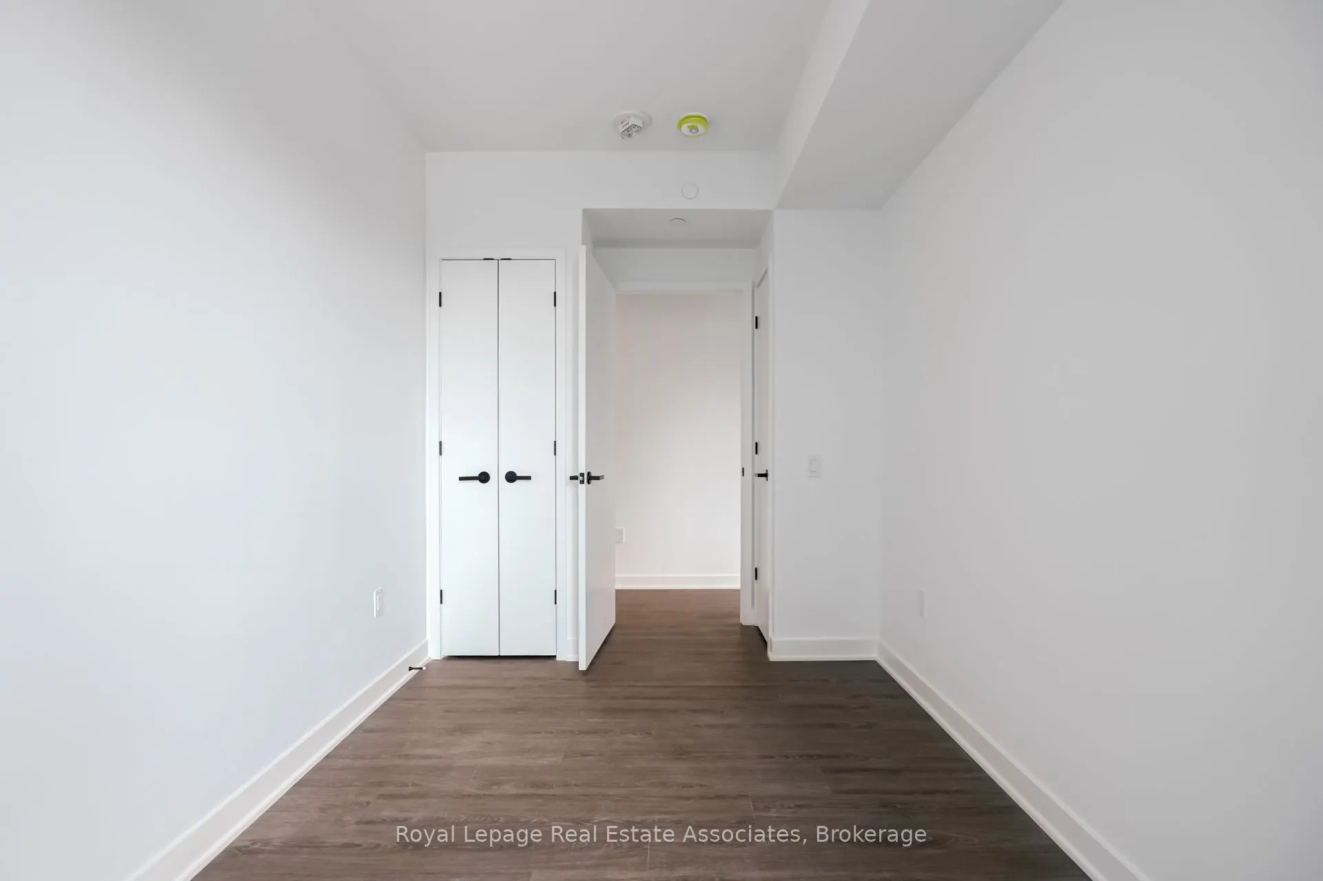 55 Charles Street E, #2206