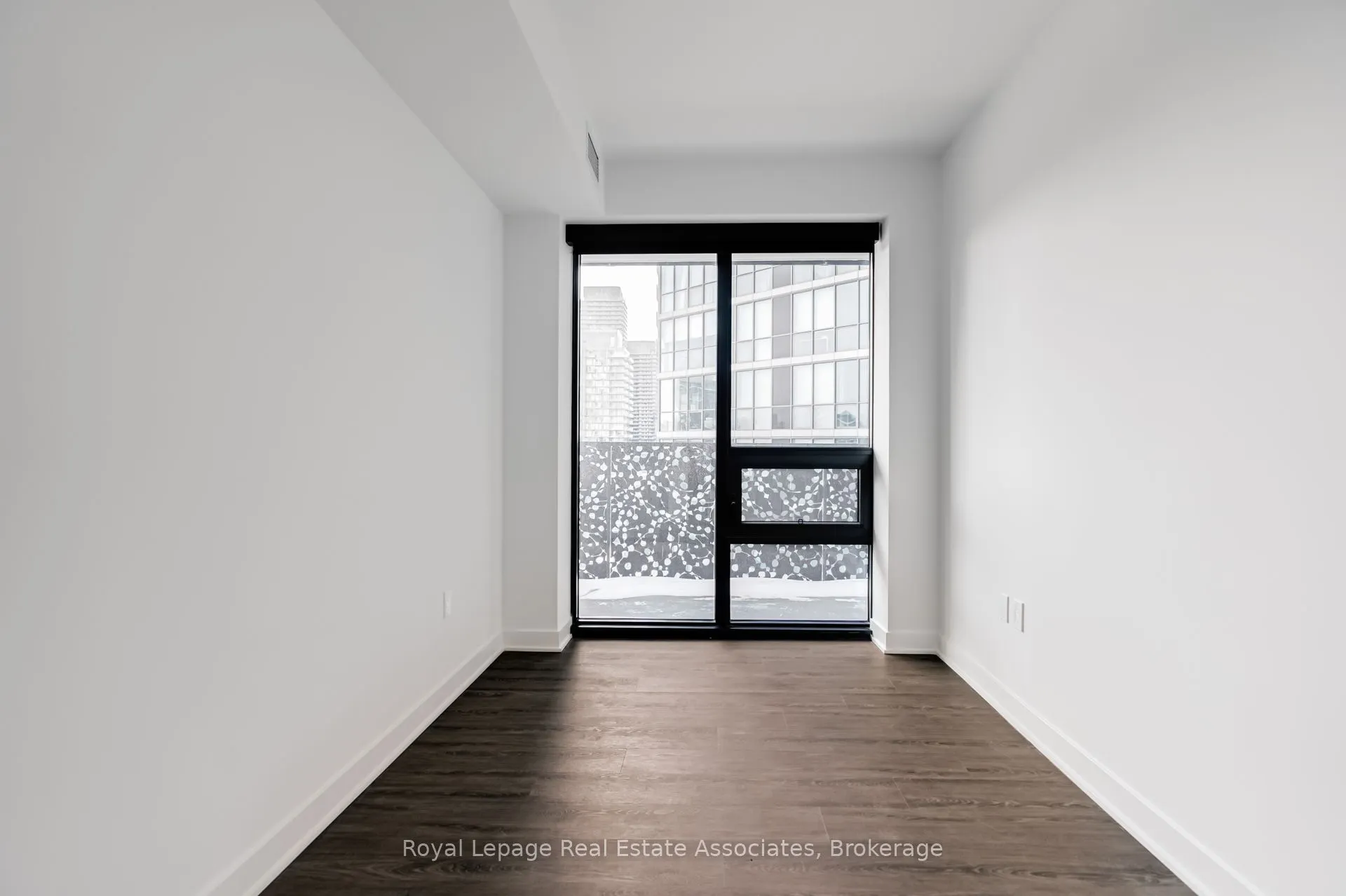 55 Charles Street E, #2206