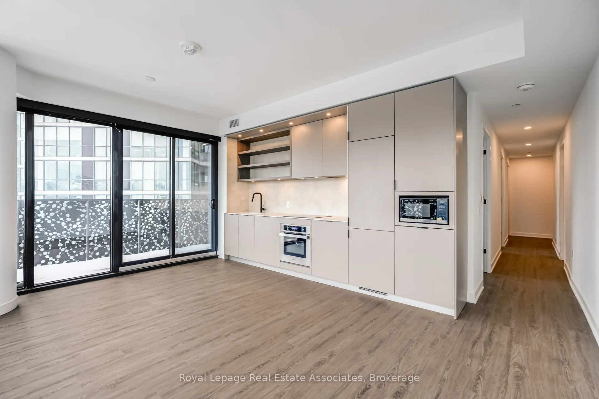 55 Charles Street E, #2206