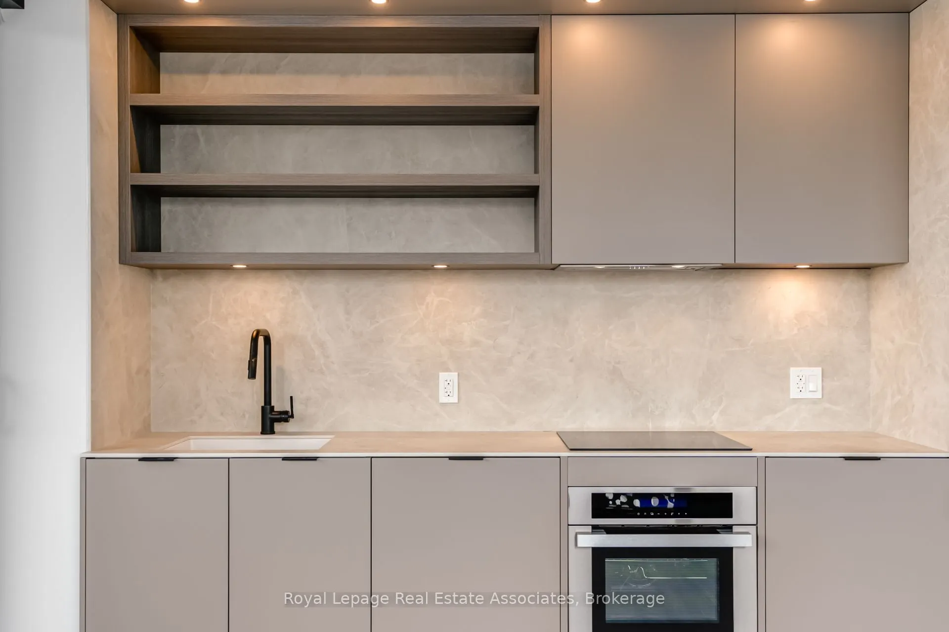 55 Charles Street E, #2206