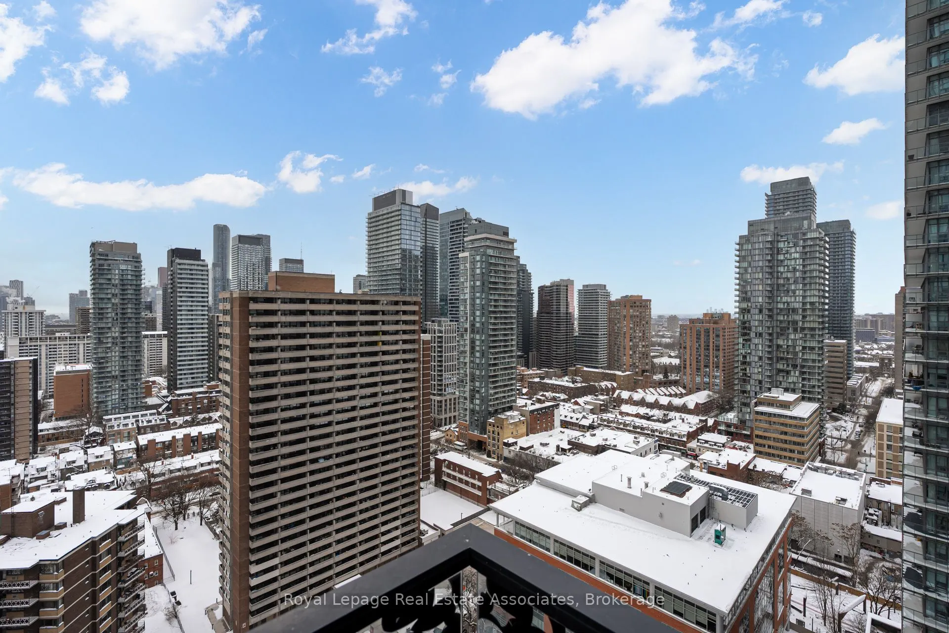 55 Charles Street E, #2206