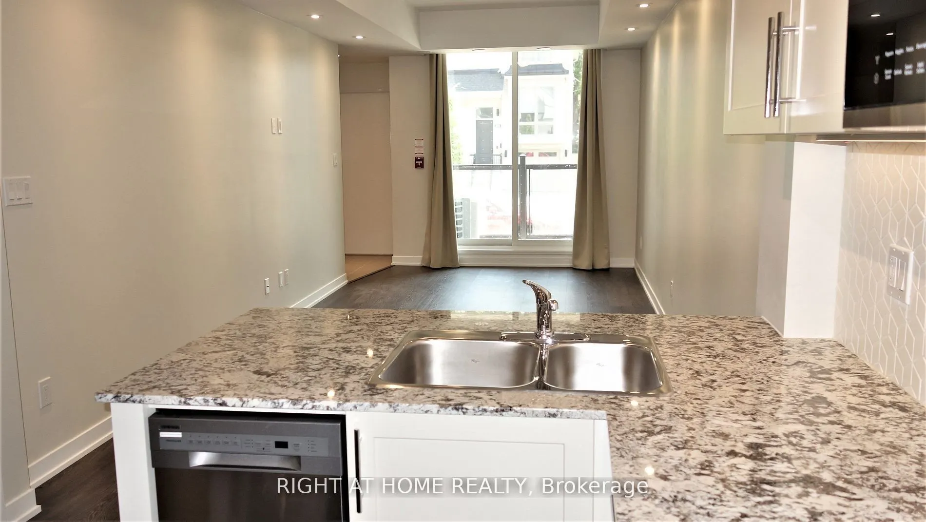 14 Marquette Avenue, #5