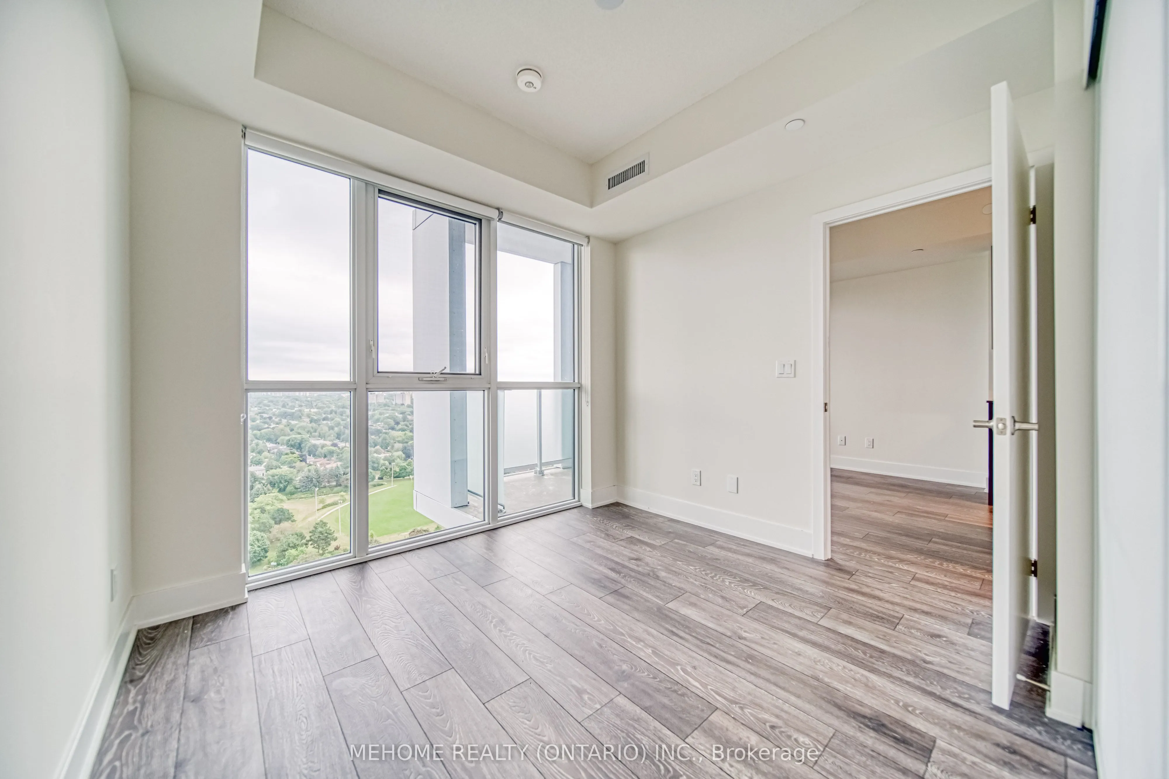 188 Fairview Mall Drive, #2607