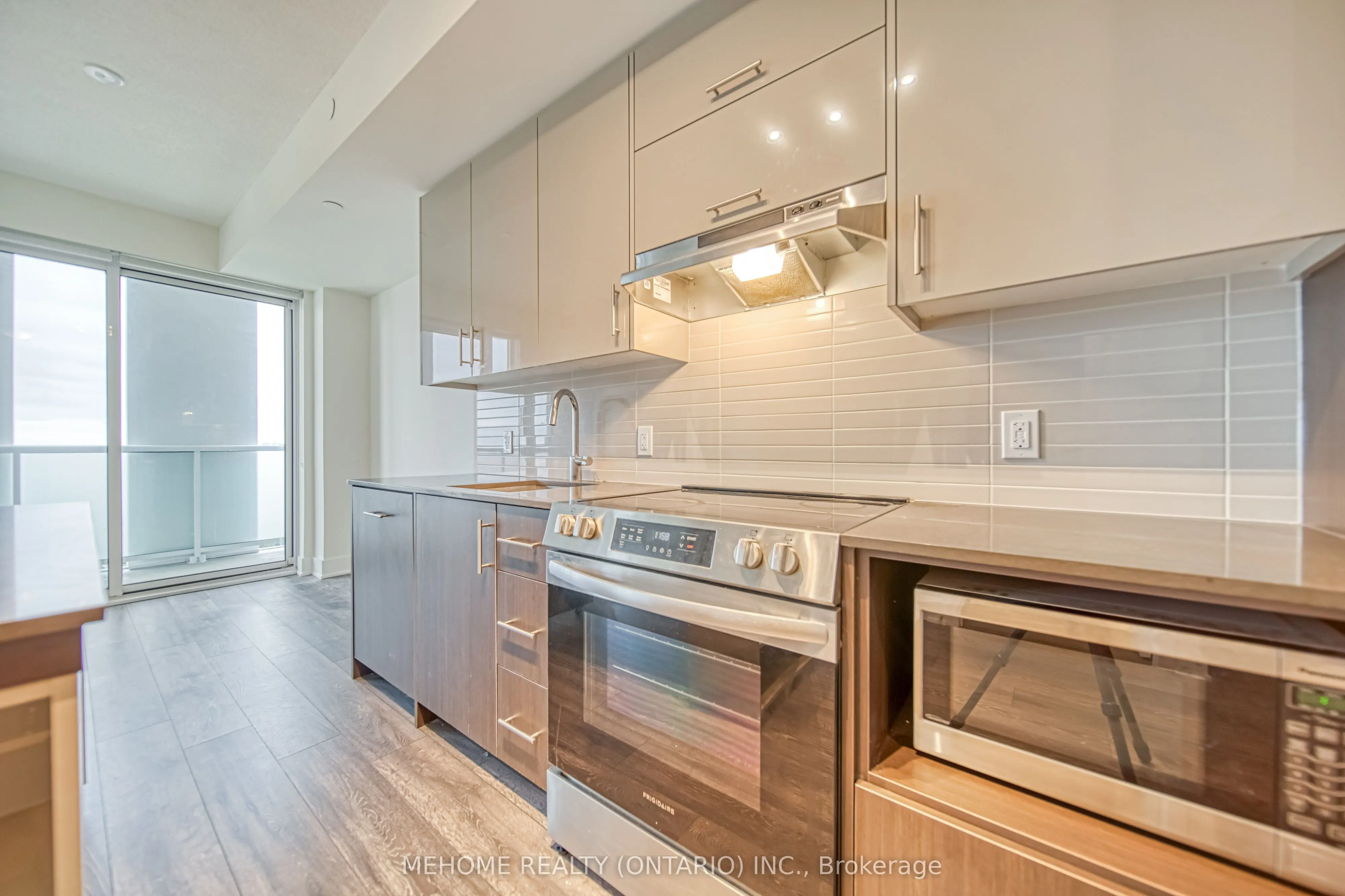 188 Fairview Mall Drive, #2607