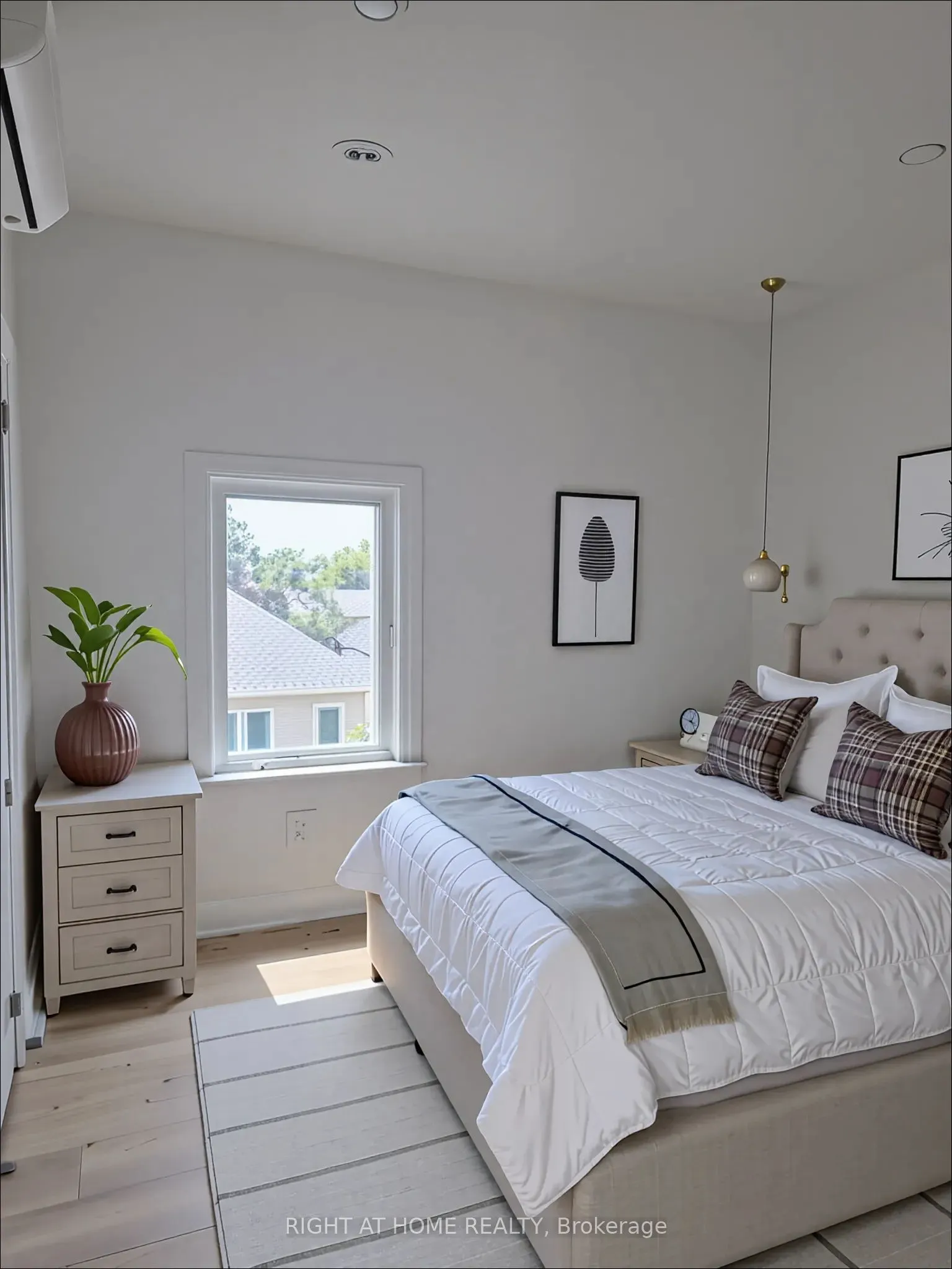 696 Winona Drive, #3