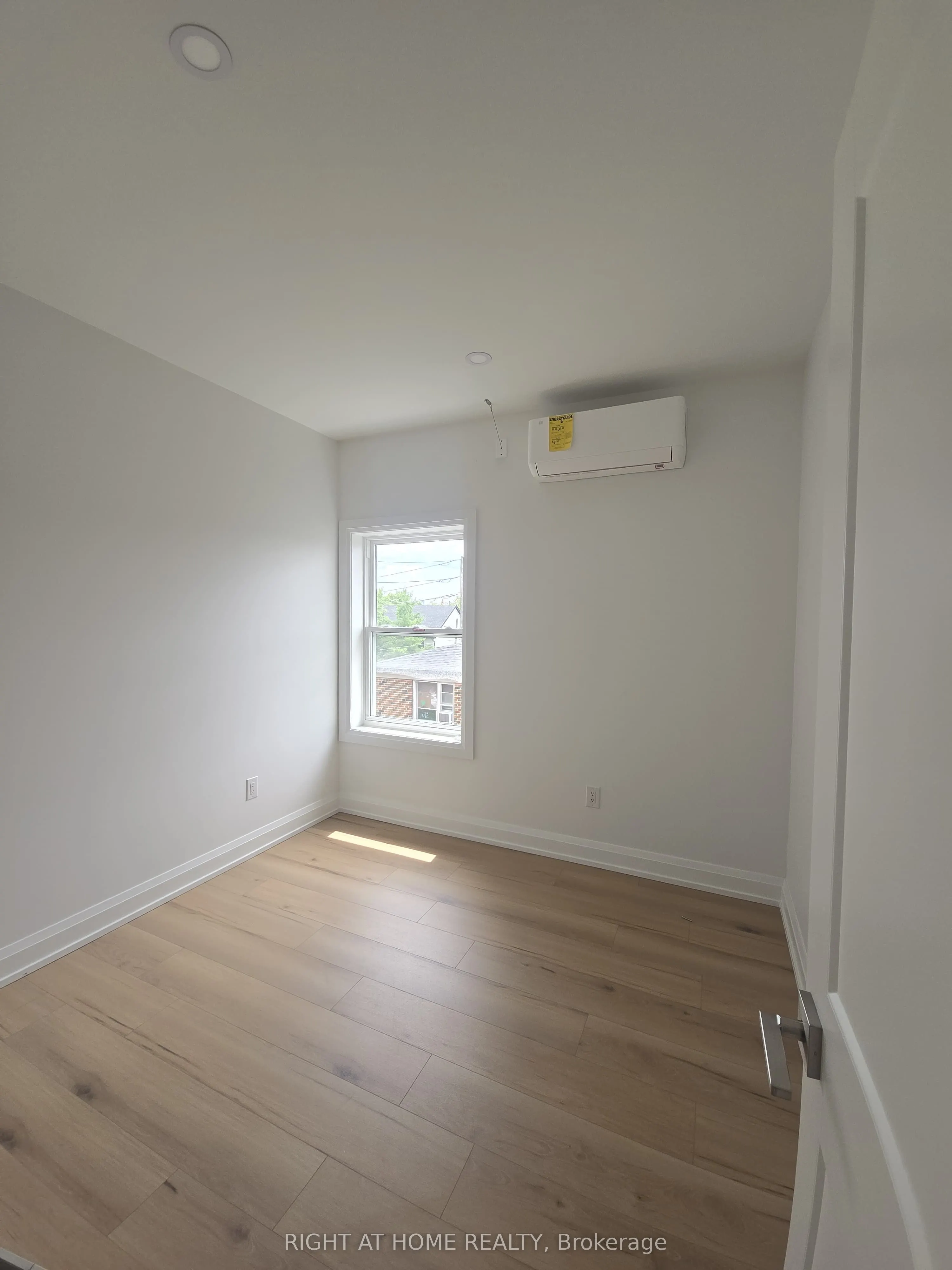 696 Winona Drive, #3