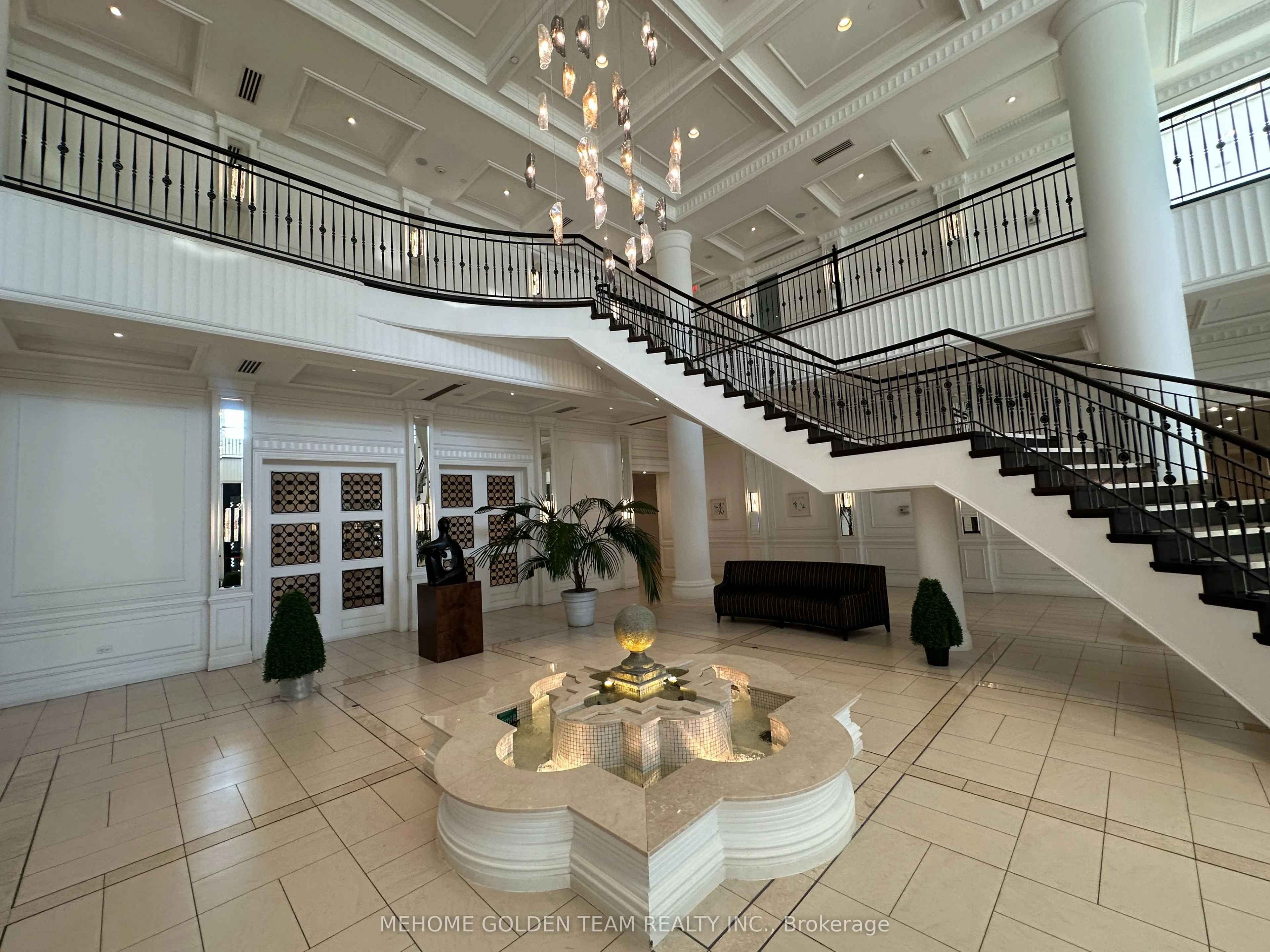25 Greenview Avenue, #1926