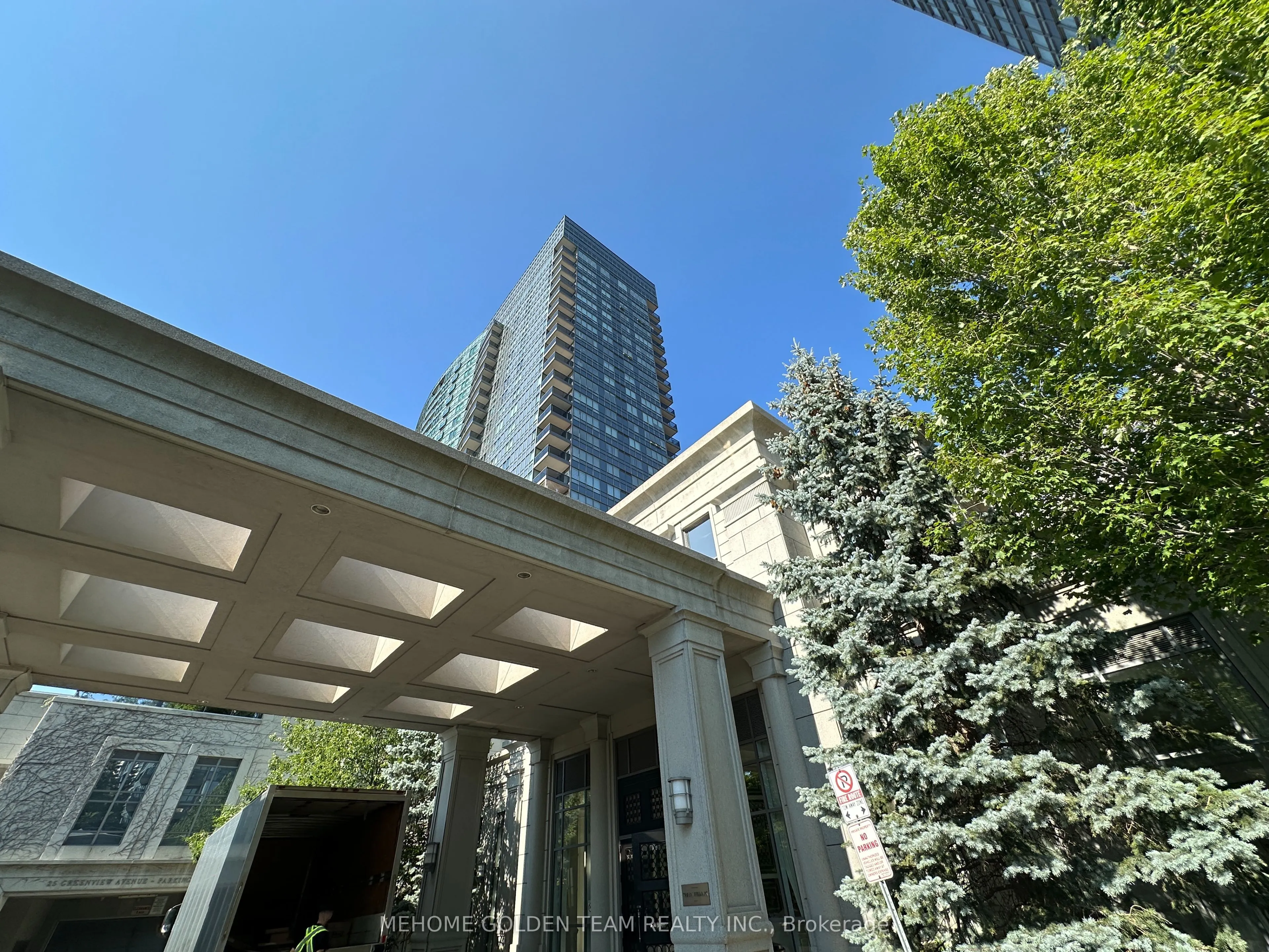 25 Greenview Avenue, #1926