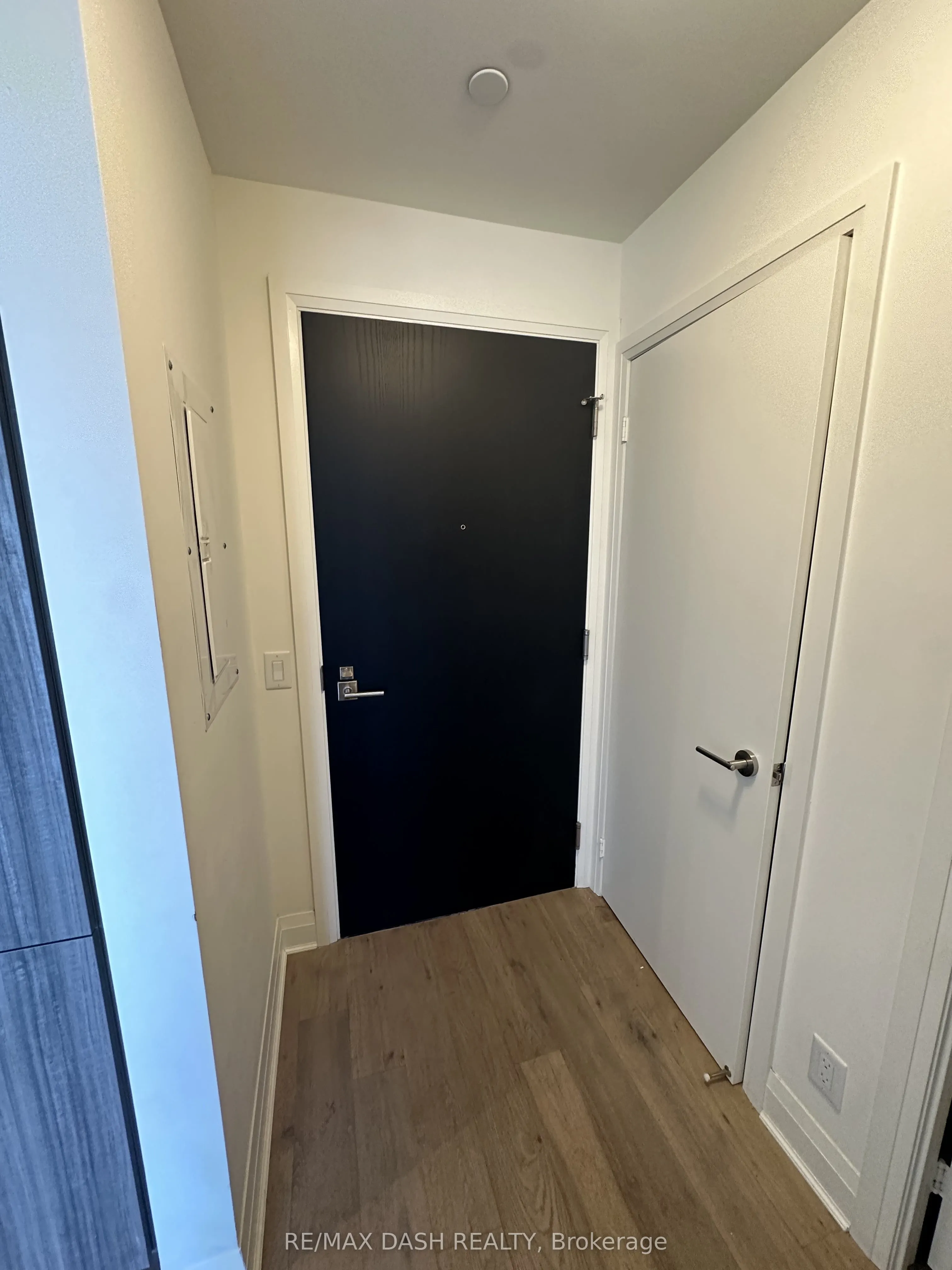 151 Avenue Road #501