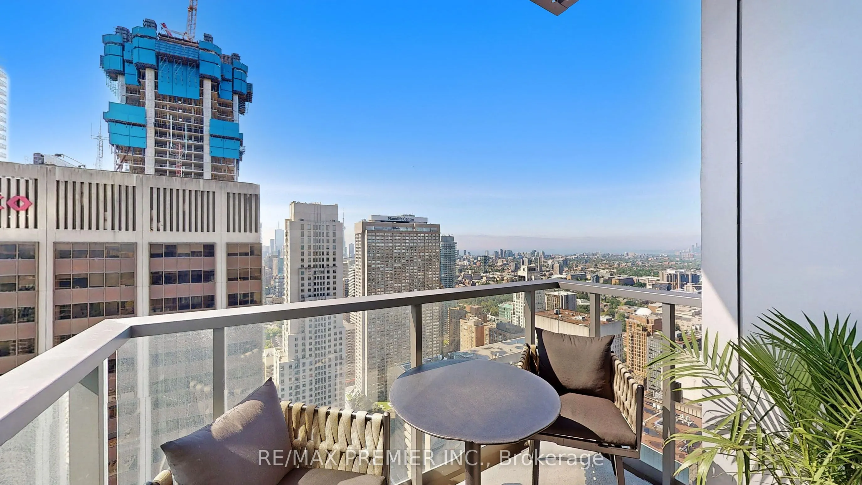 8 Cumberland Street, #4403
