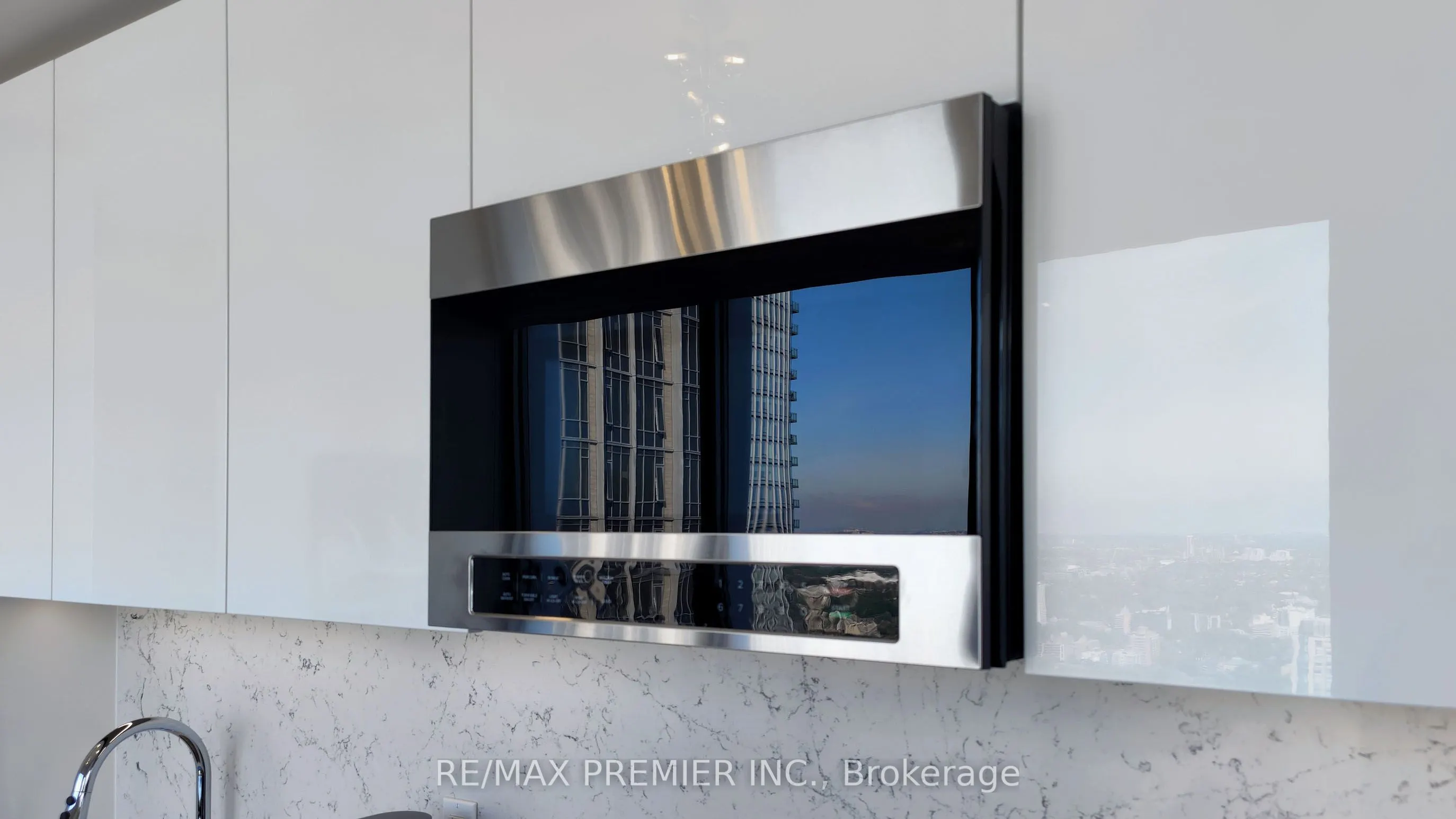 8 Cumberland Street, #4403