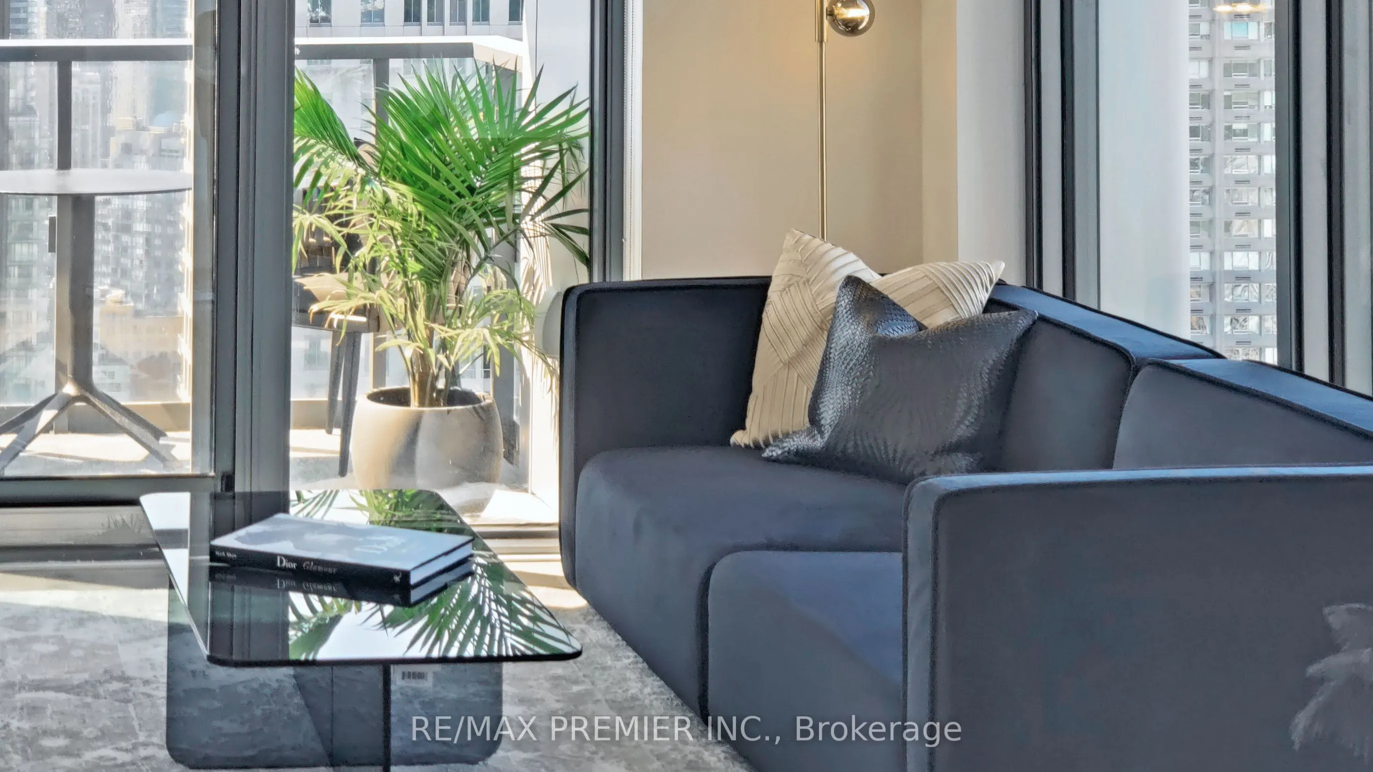8 Cumberland Street, #4403