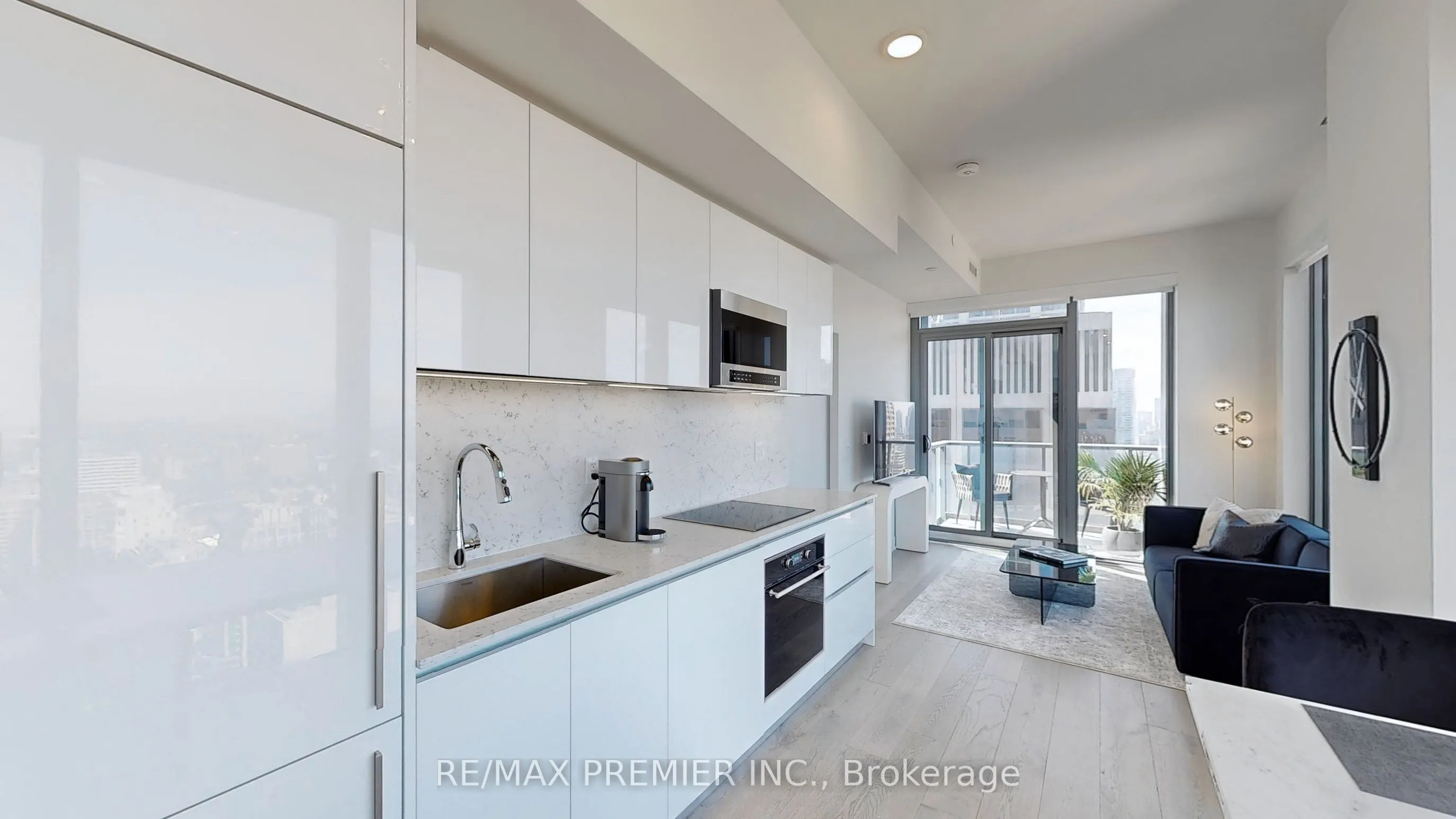 8 Cumberland Street, #4403