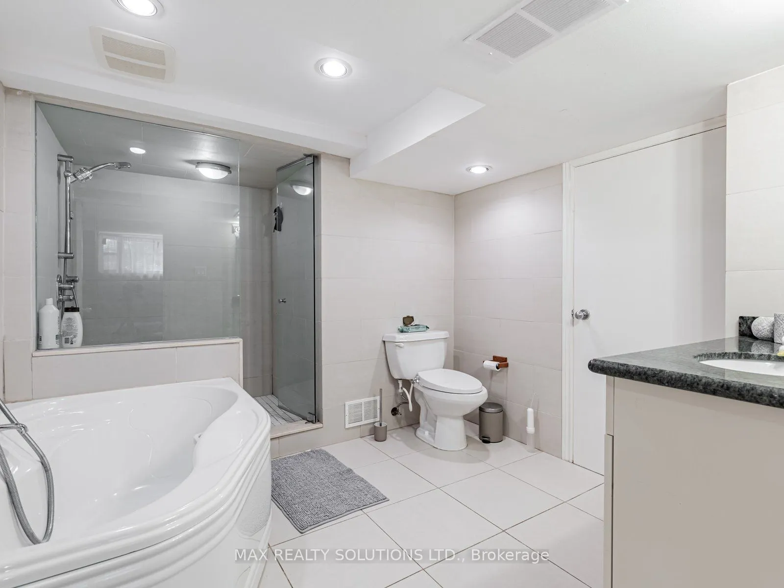 162 Beechwood Avenue, #/ Lower Level