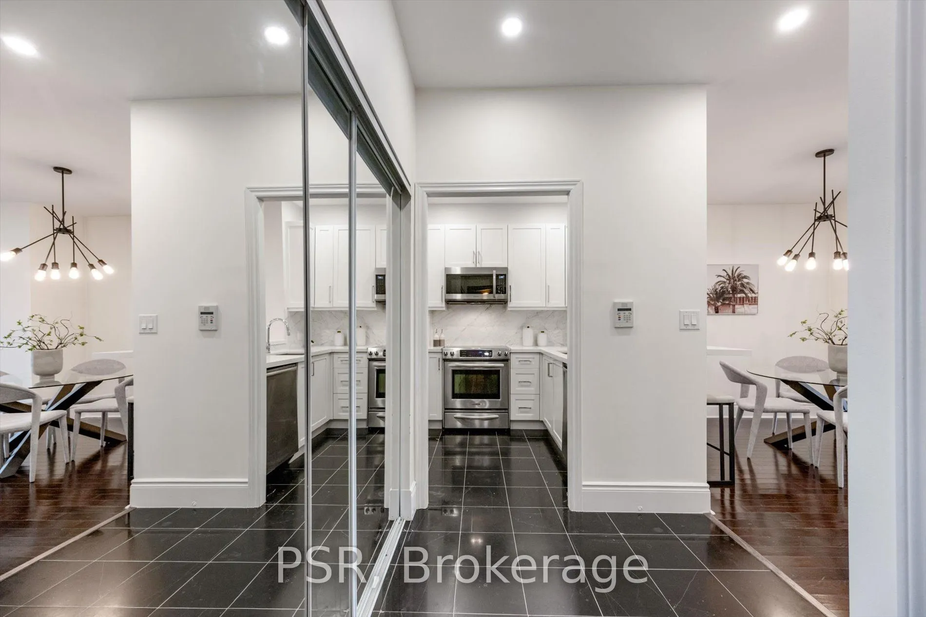 102 Bloor Street W, #601