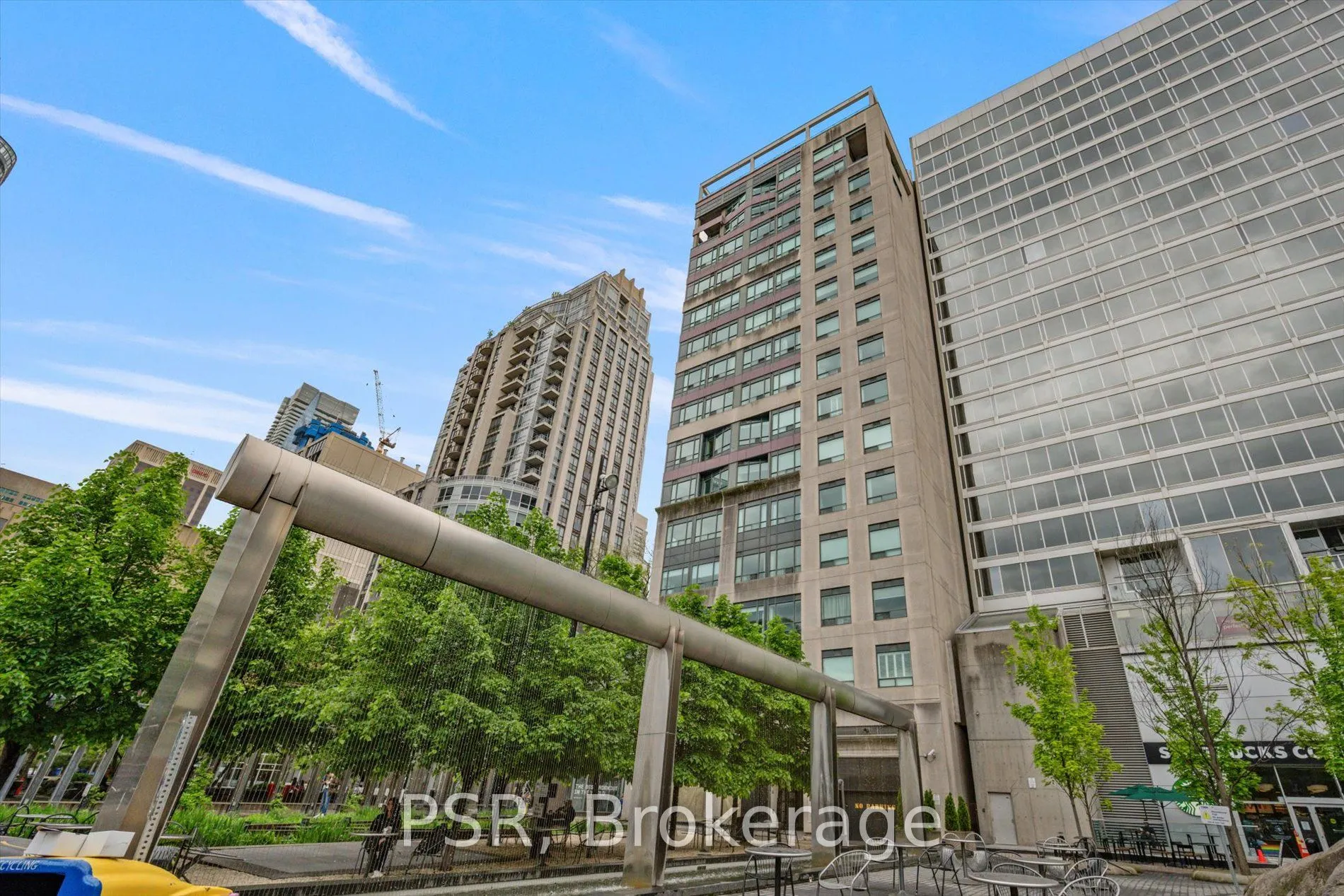 102 Bloor Street W, #601