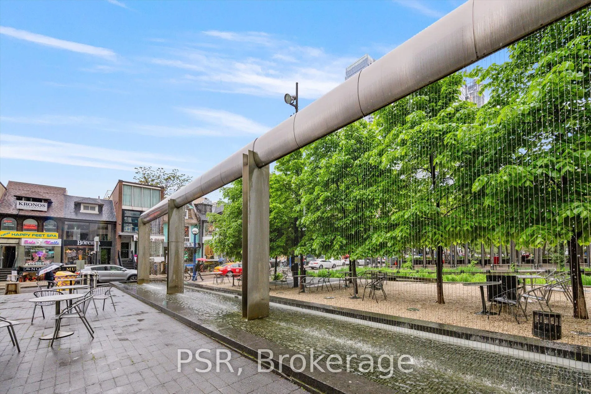 102 Bloor Street W, #601