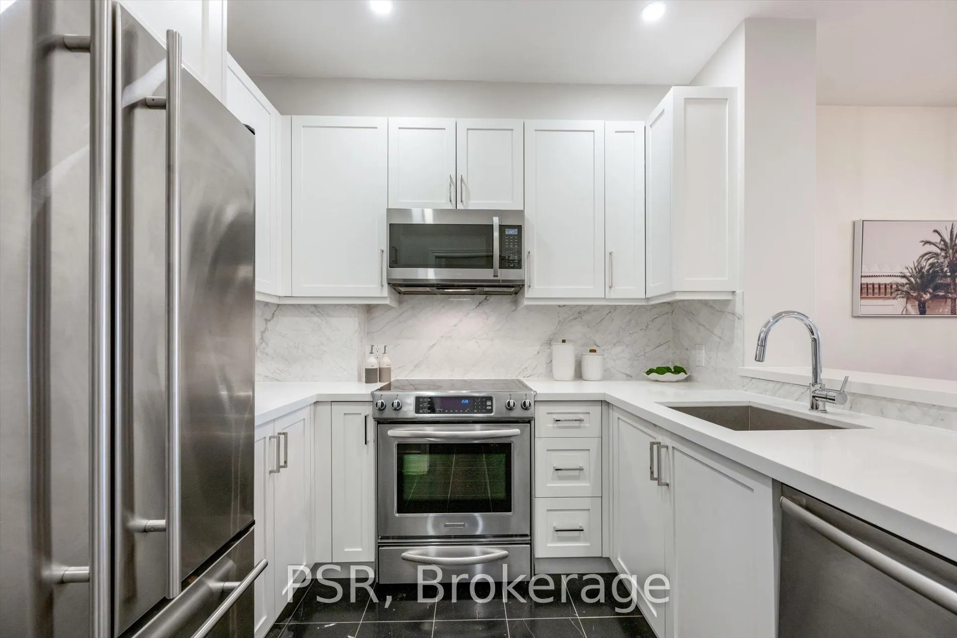 102 Bloor Street W, #601