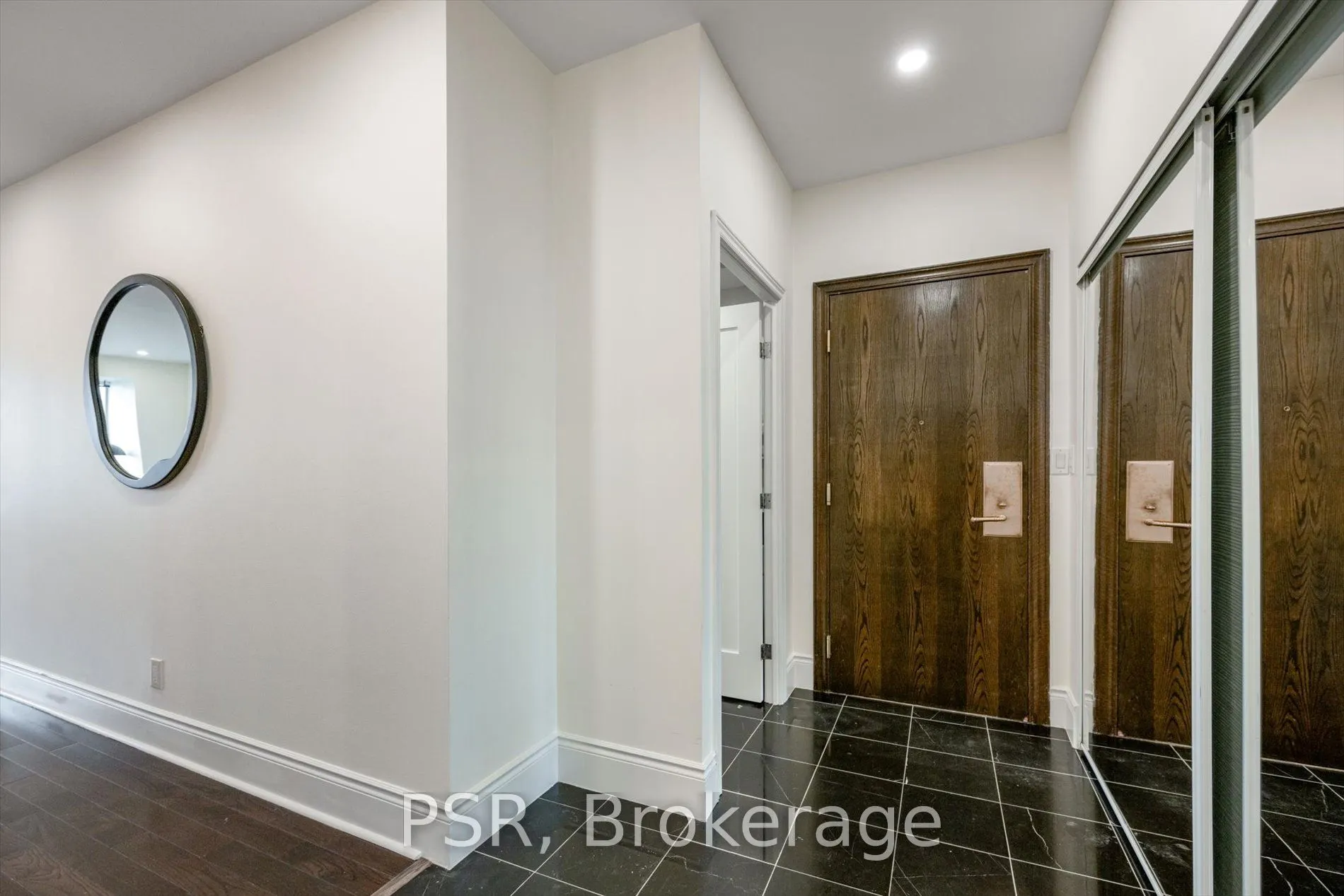102 Bloor Street W, #601