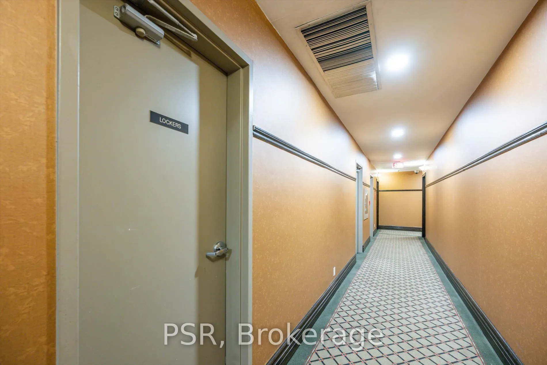 102 Bloor Street W, #601
