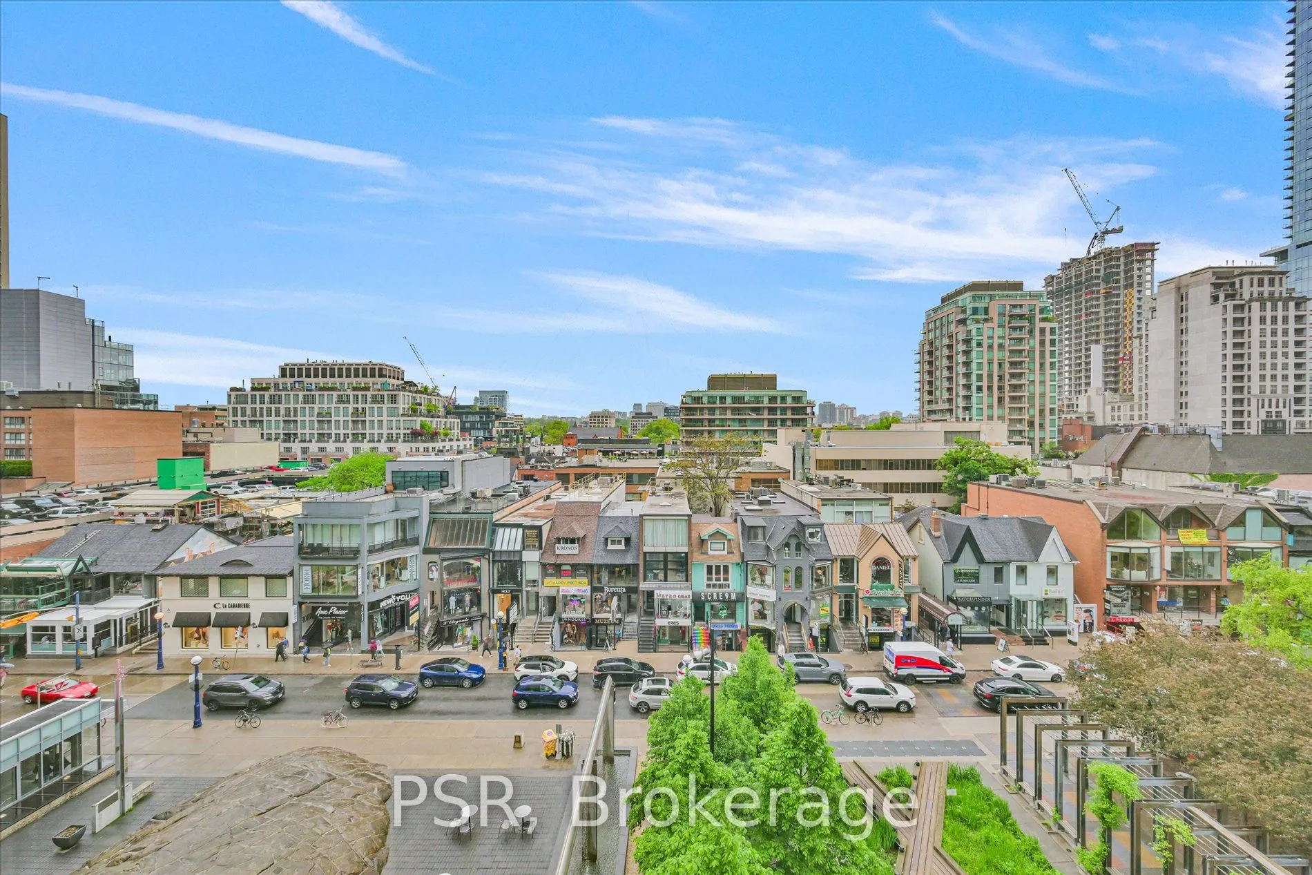 102 Bloor Street W, #601