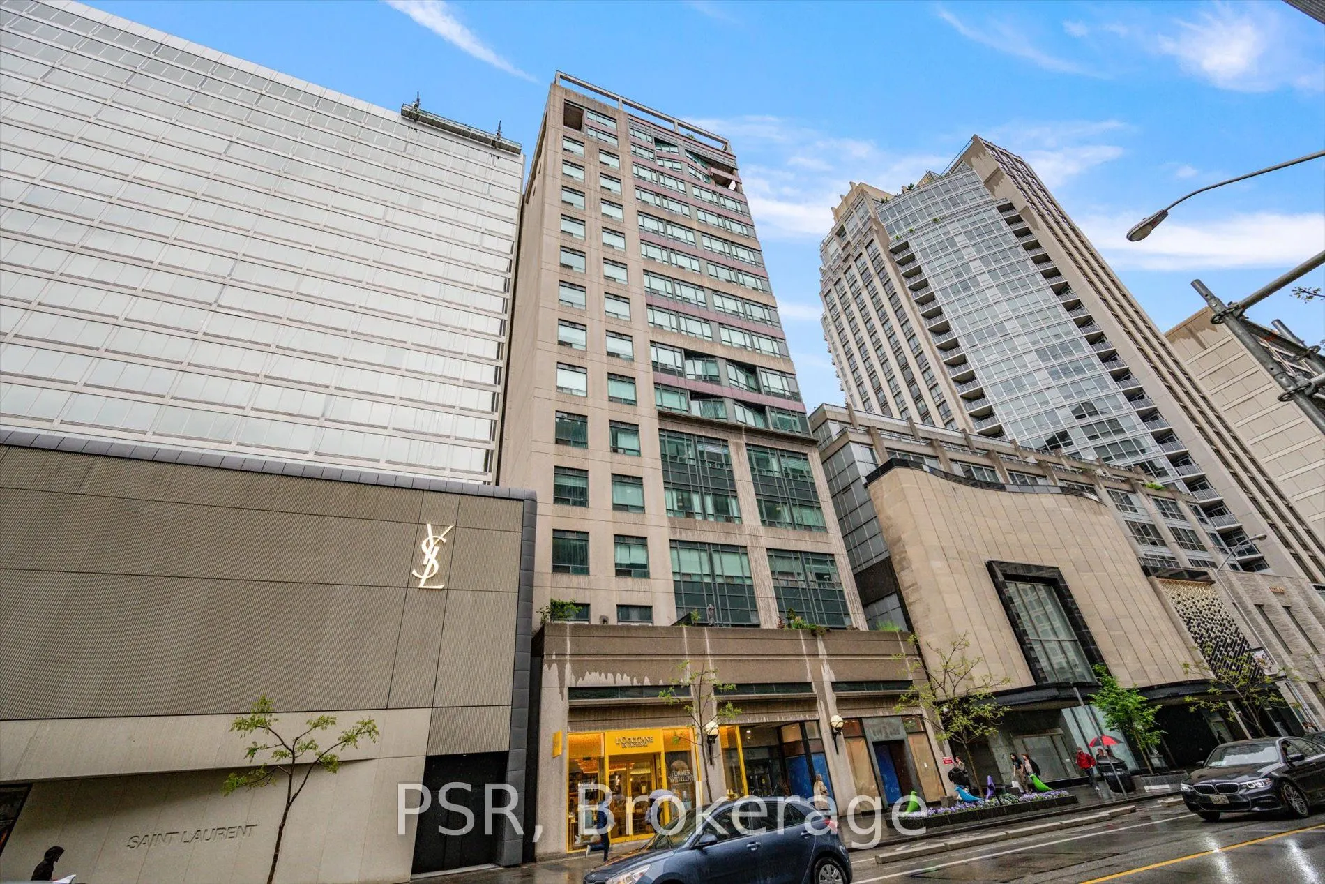 102 Bloor Street W, #601