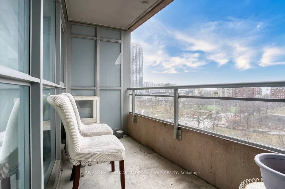 151 Dan Leckie Way, #601