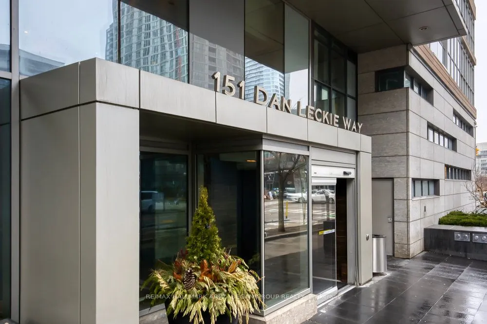 151 Dan Leckie Way, #601