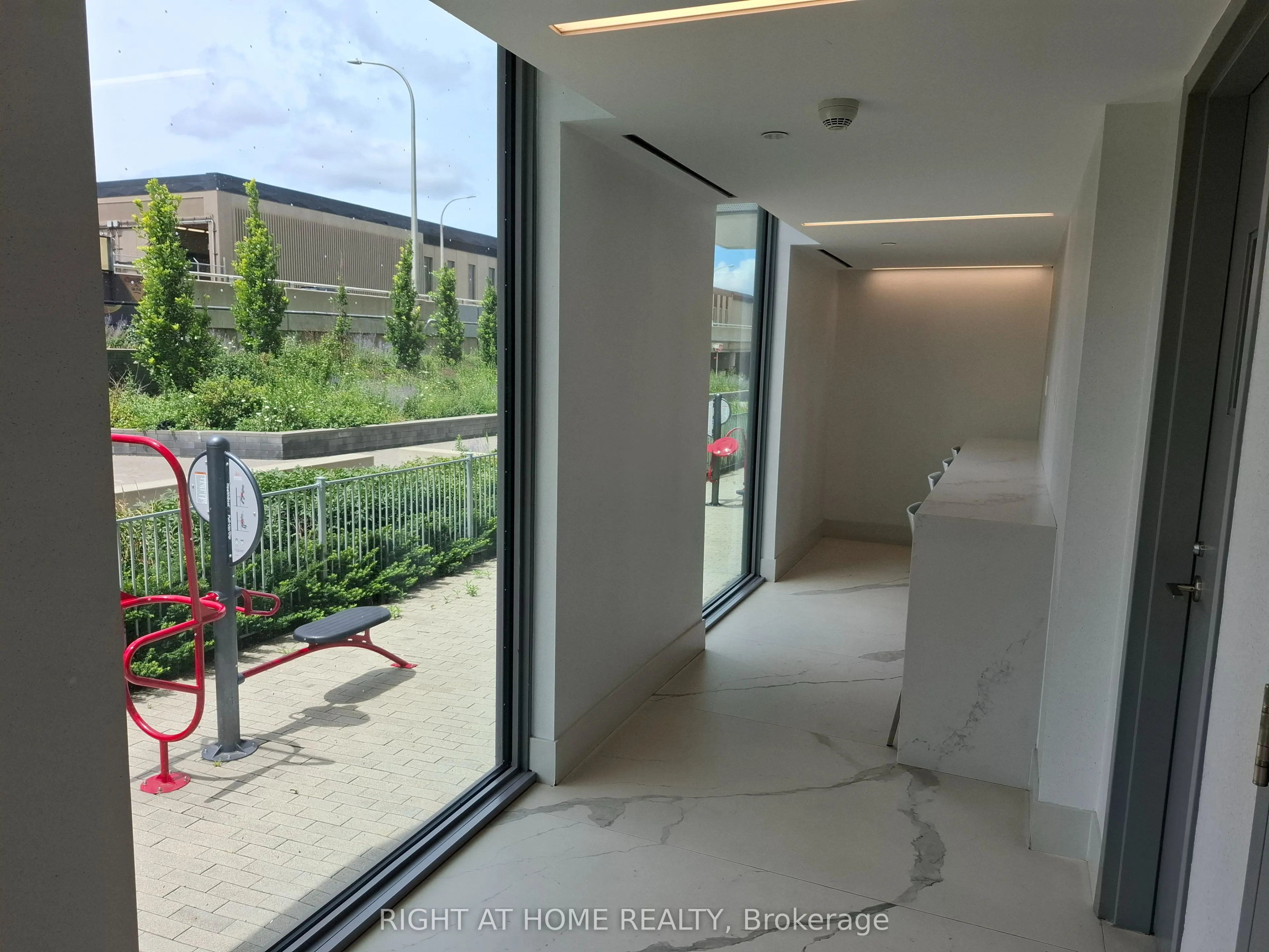 38 Monte Kwinter Court, #425