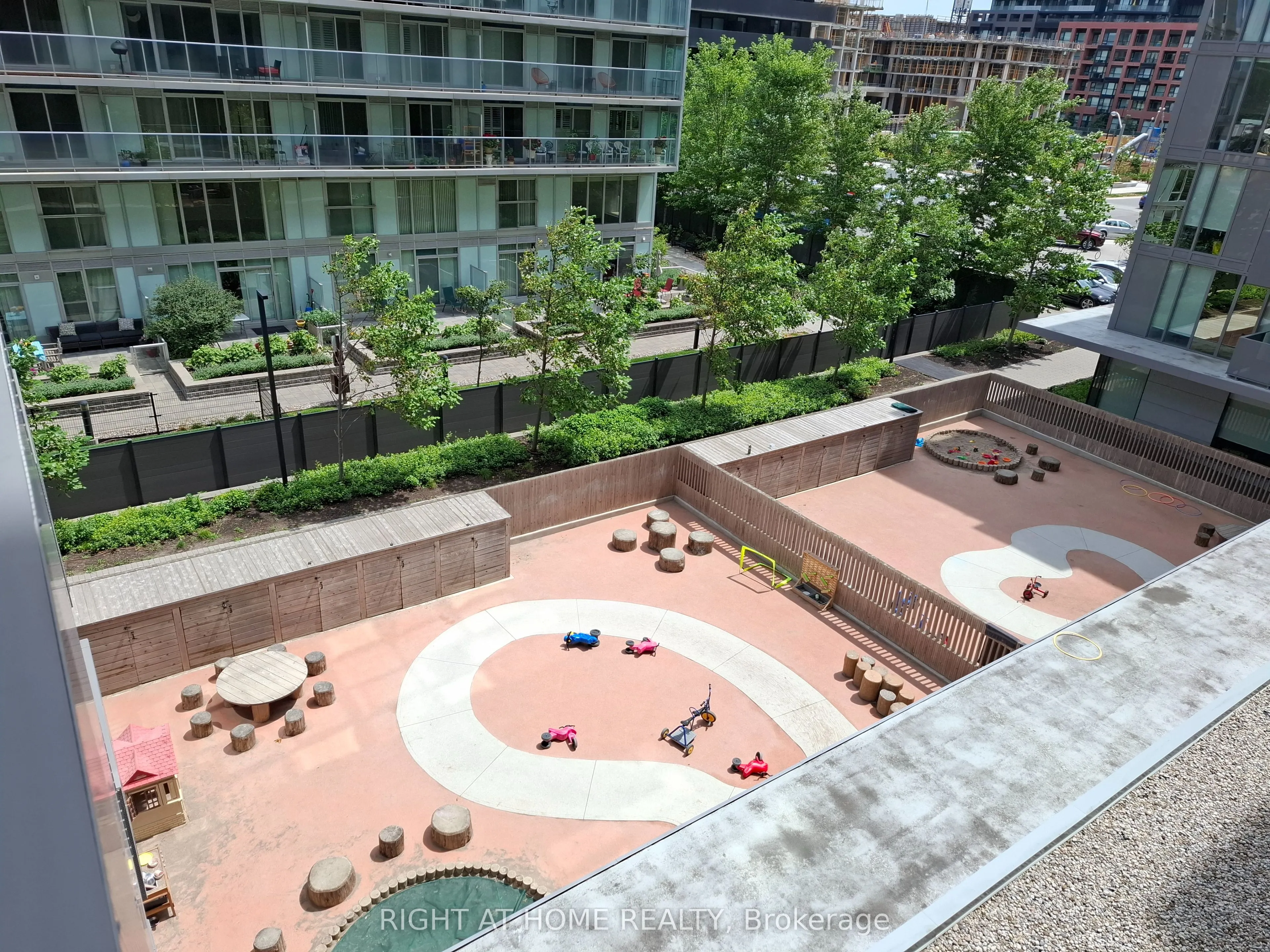38 Monte Kwinter Court, #425