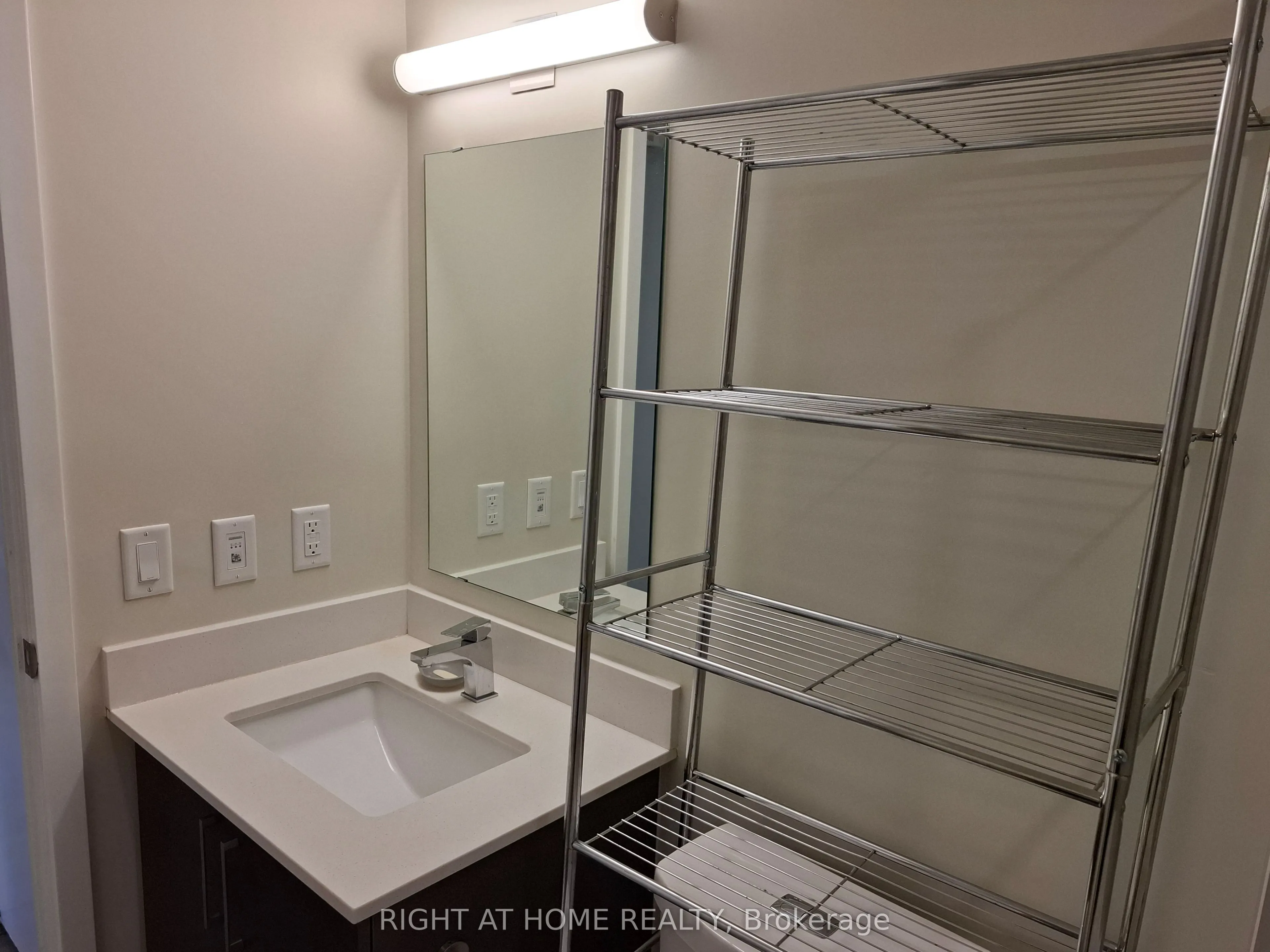 38 Monte Kwinter Court, #425