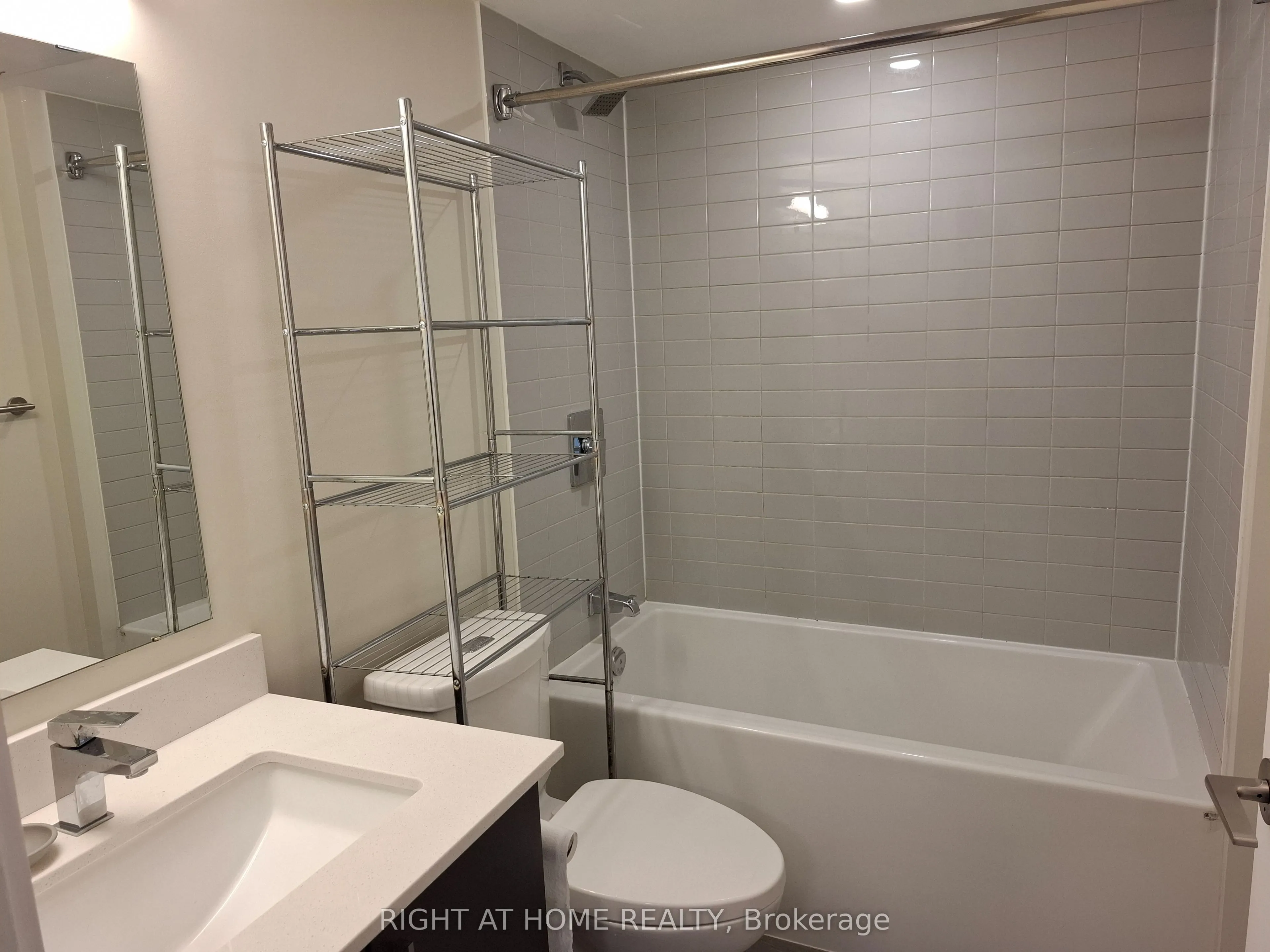 38 Monte Kwinter Court, #425