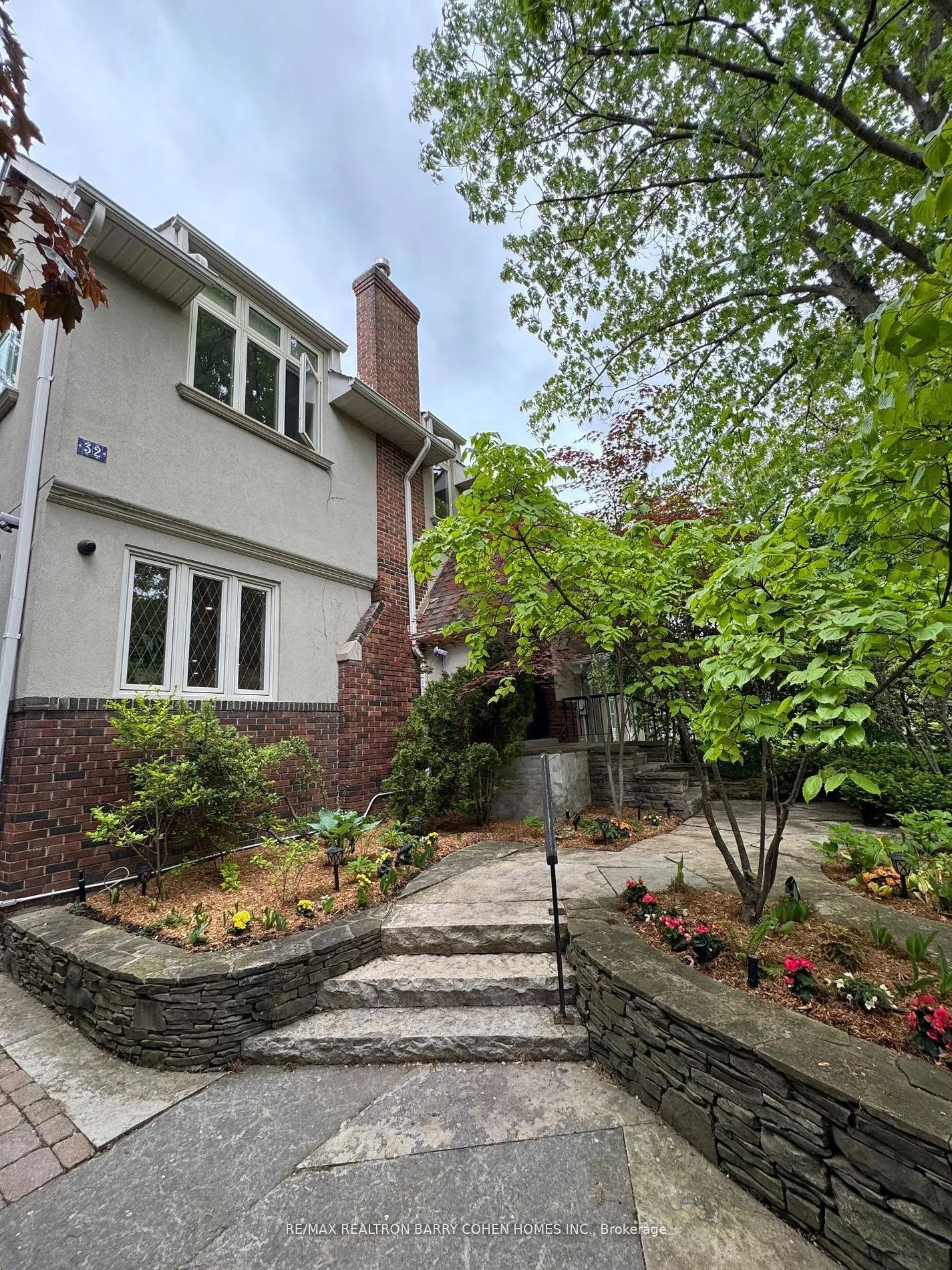 32 Beechwood Avenue