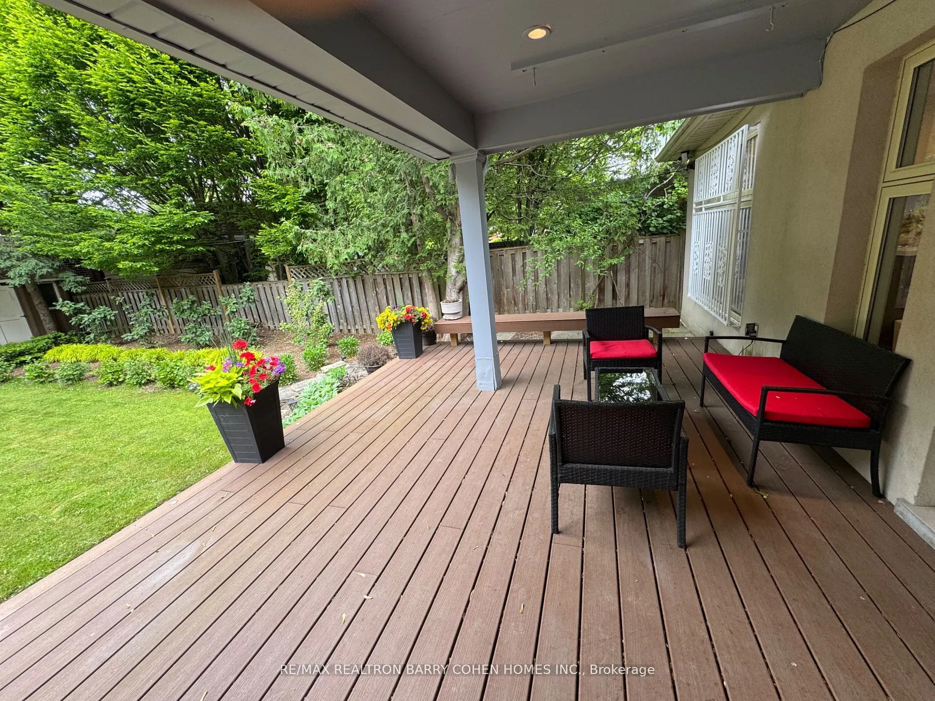 32 Beechwood Avenue