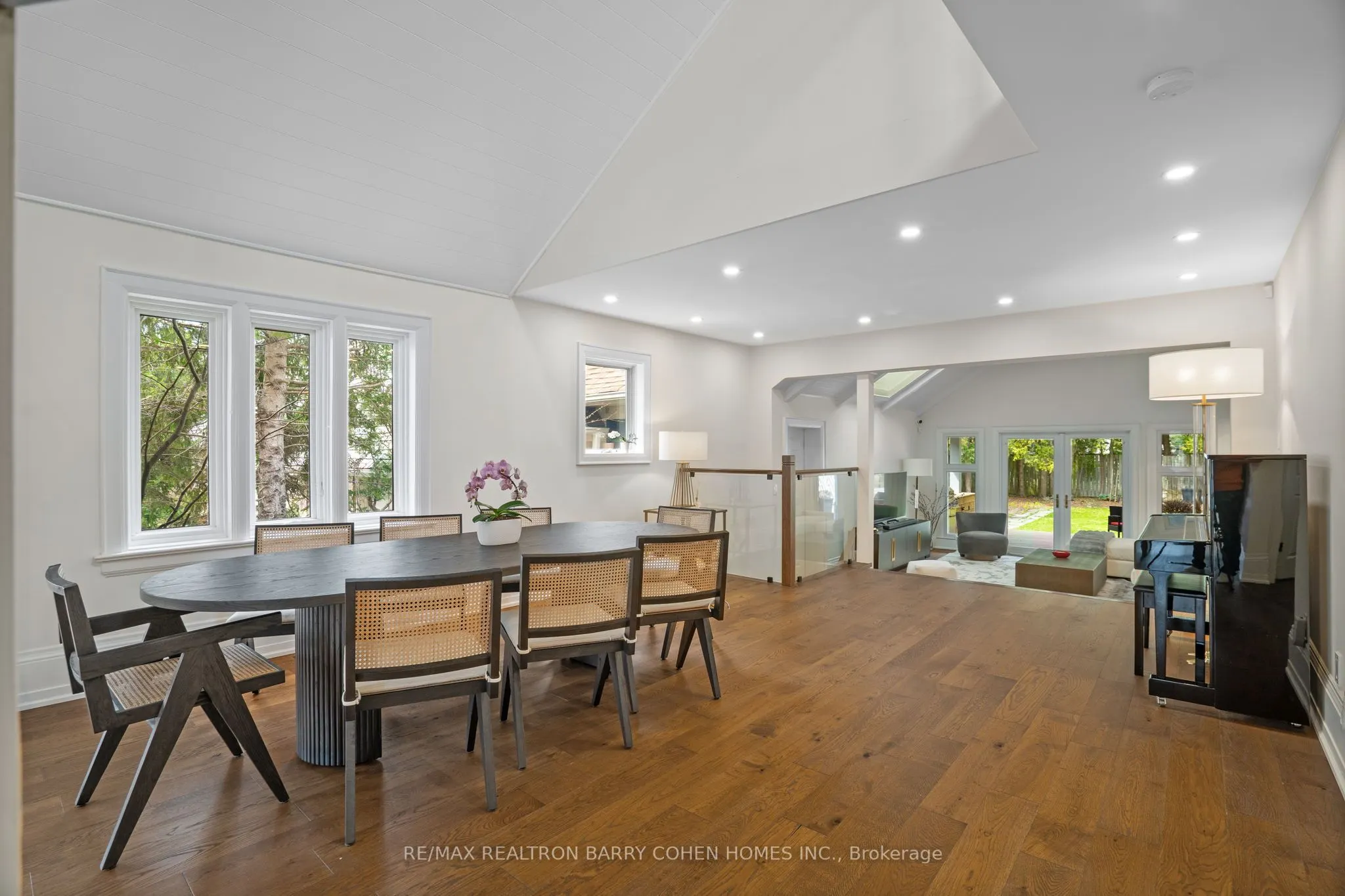 32 Beechwood Avenue