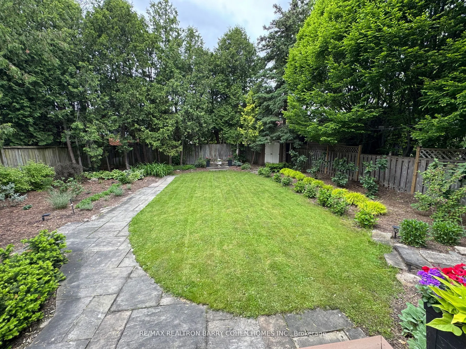 32 Beechwood Avenue