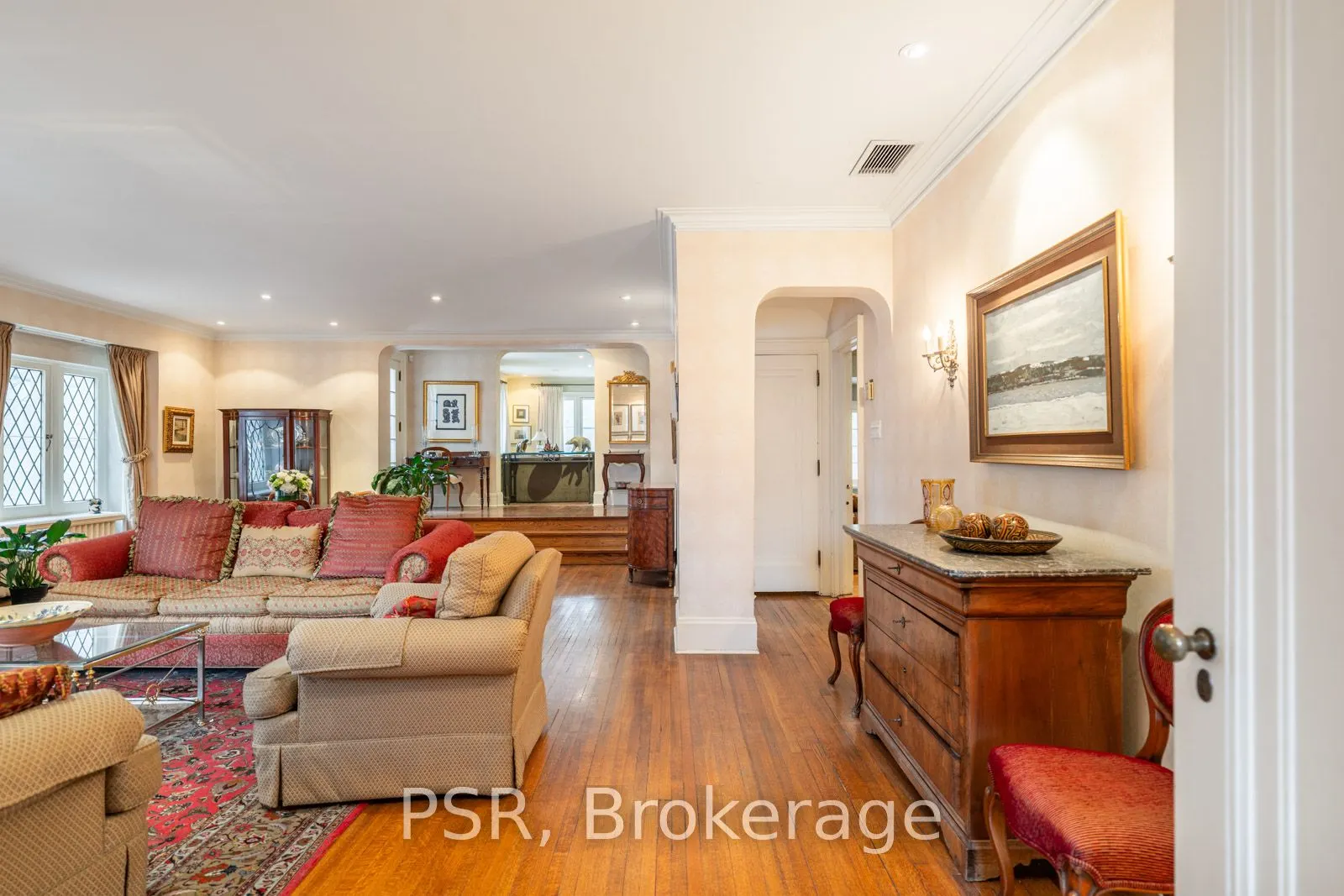 13 Old Forest Hill Road