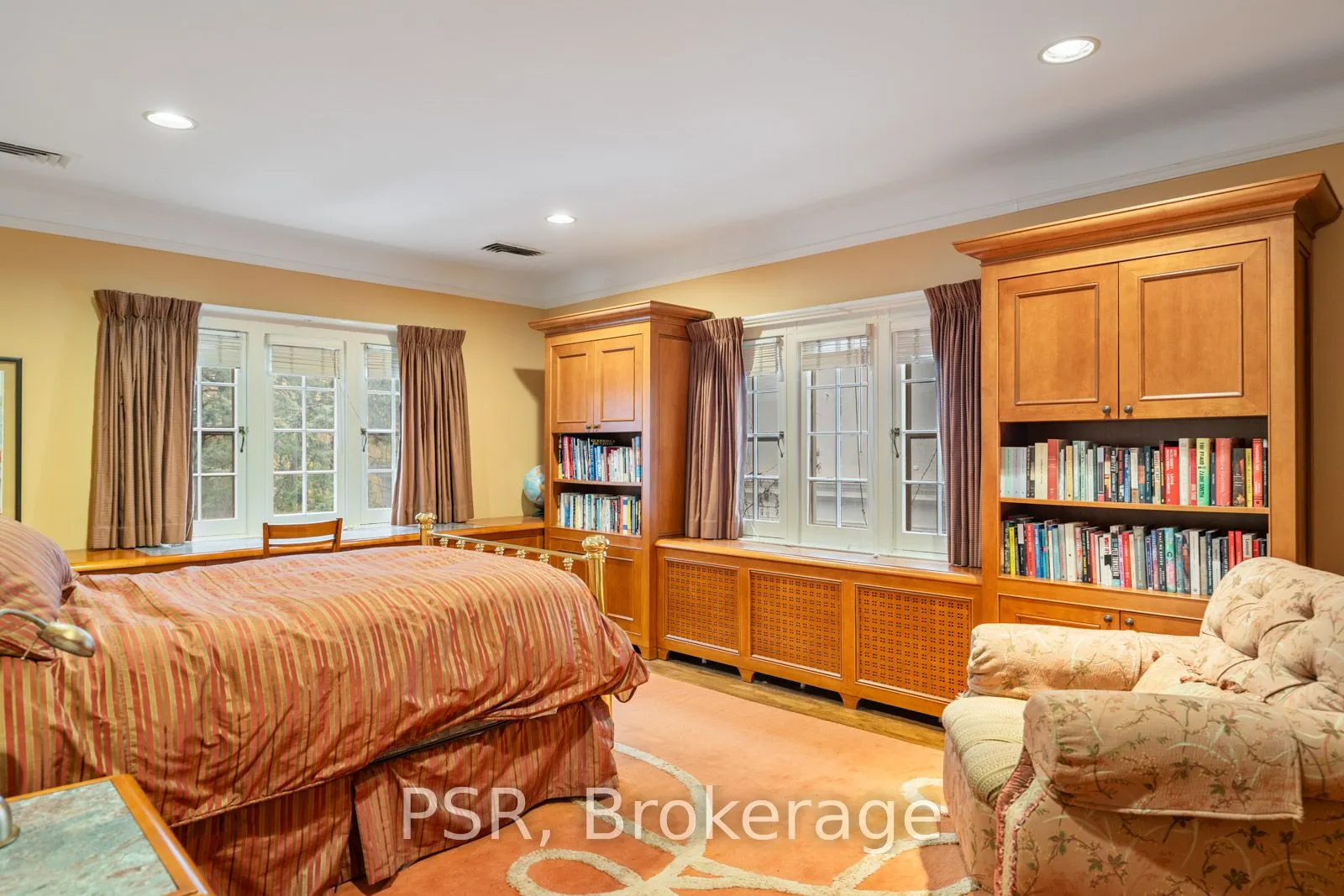 13 Old Forest Hill Road