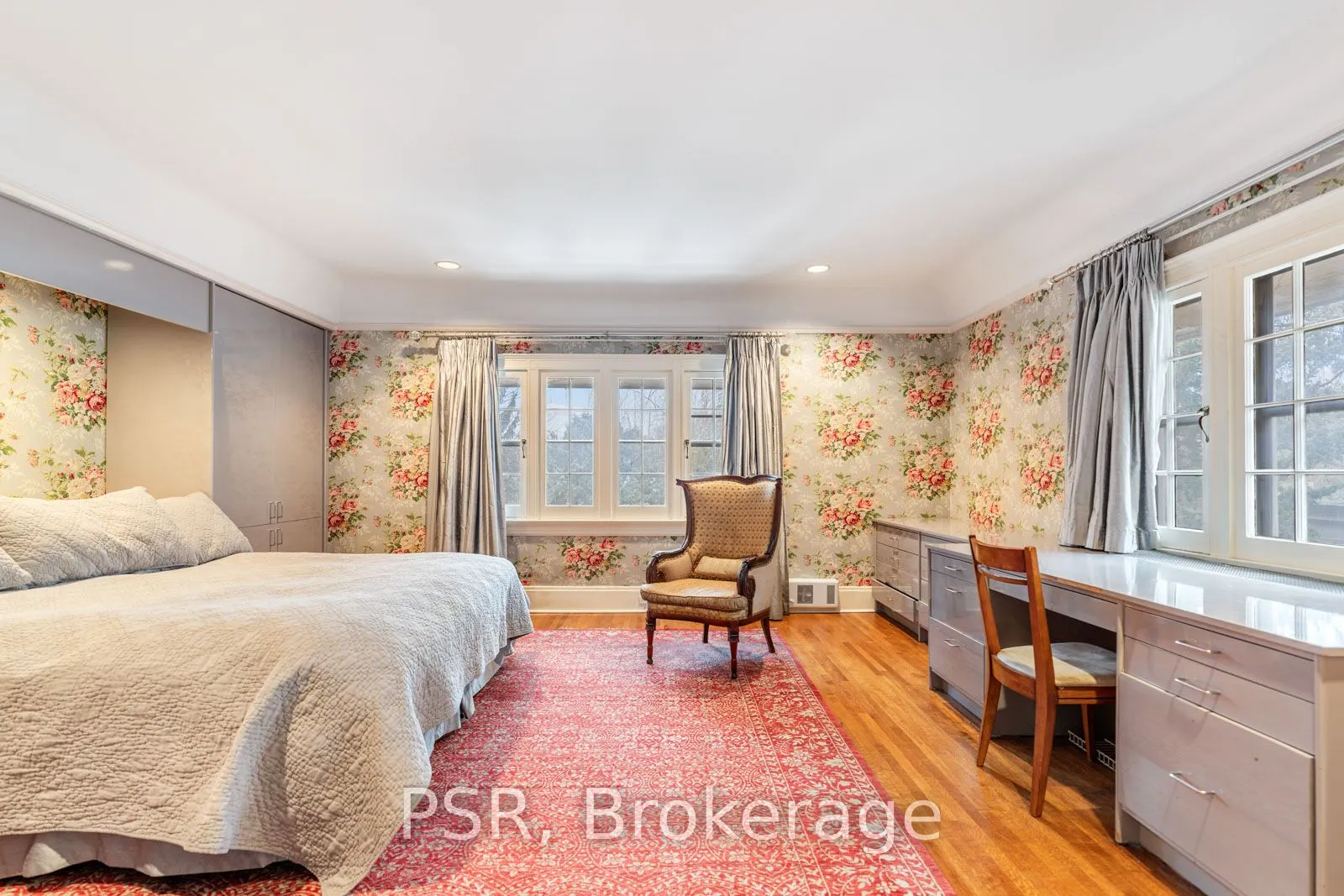 13 Old Forest Hill Road