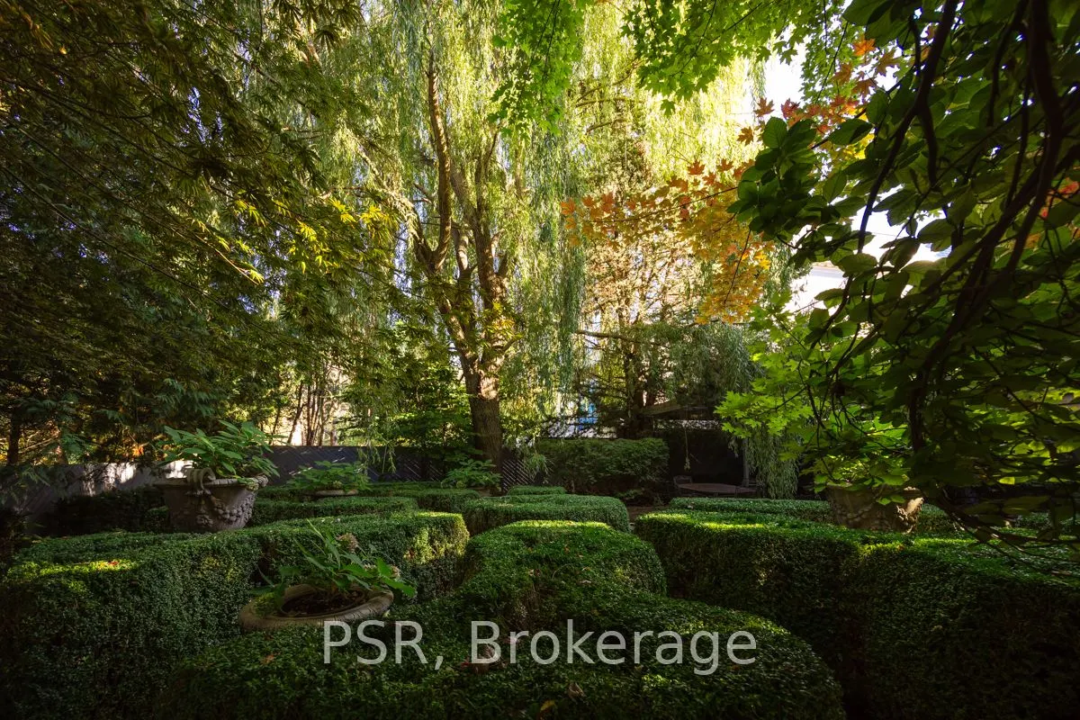 13 Old Forest Hill Road