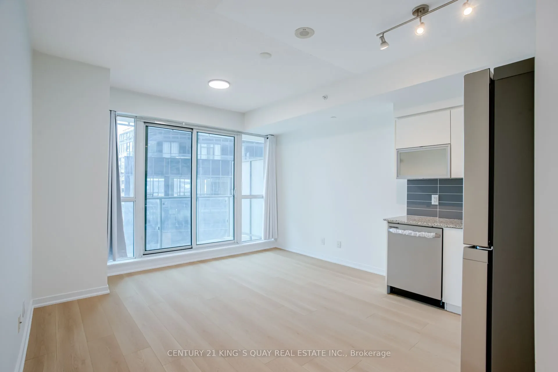 150 East Liberty Street, #708