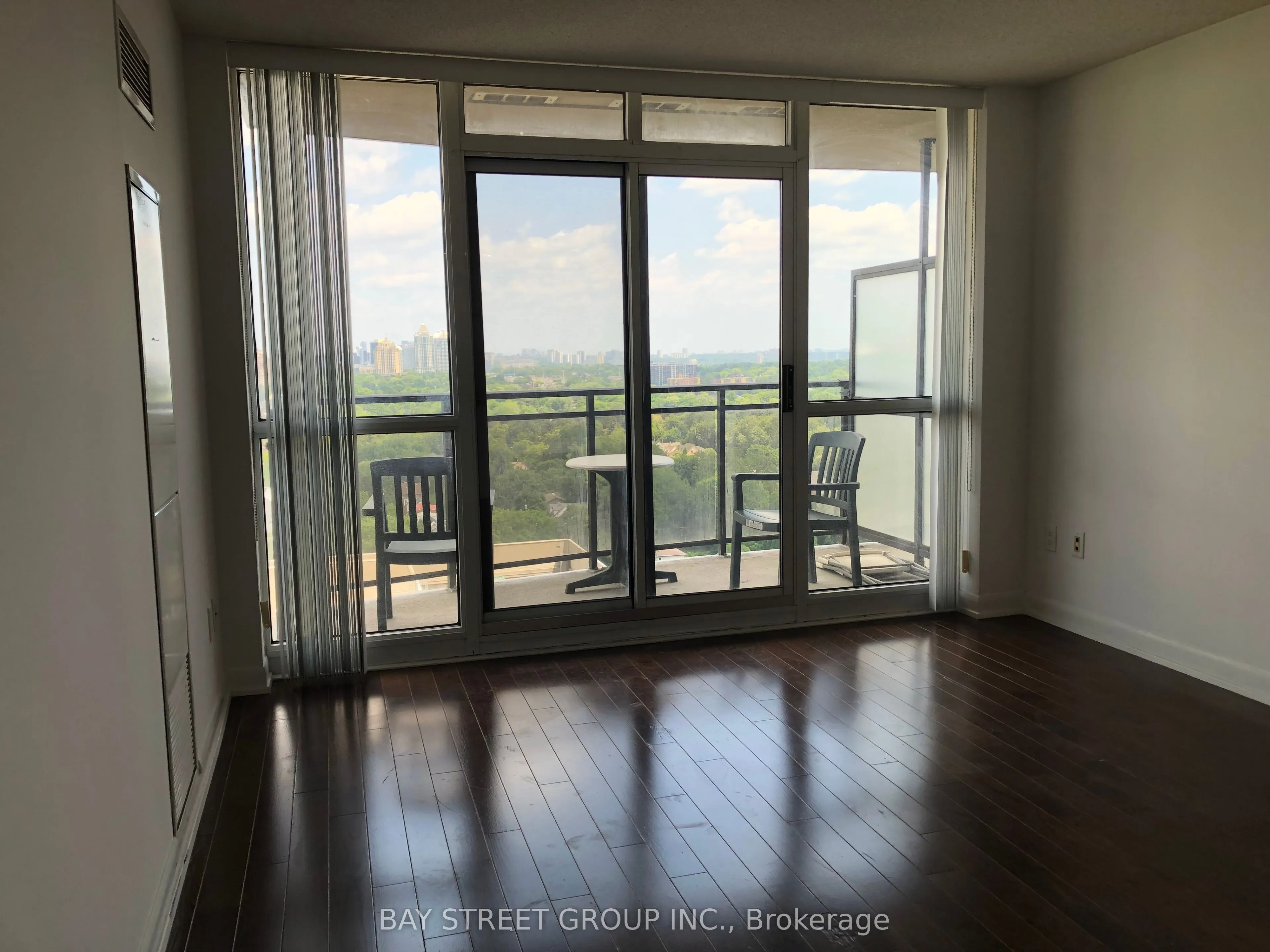 33 Sheppard Avenue E, #2000