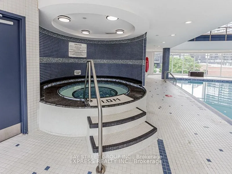 33 Sheppard Avenue E, #2000